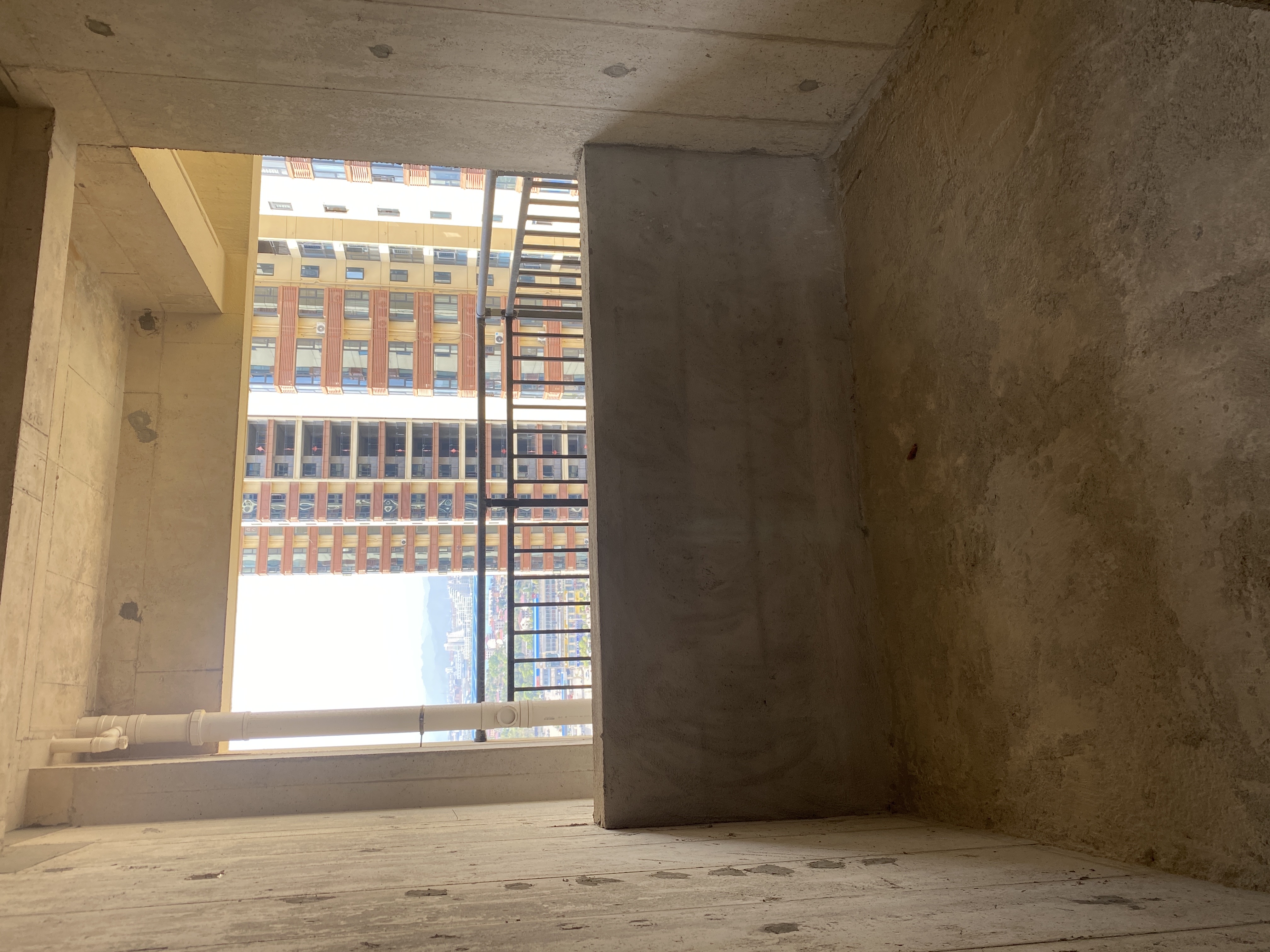 滨江华府 1室0厅0卫 69.8万 滨江华府 1室0厅0卫 69.8万客厅