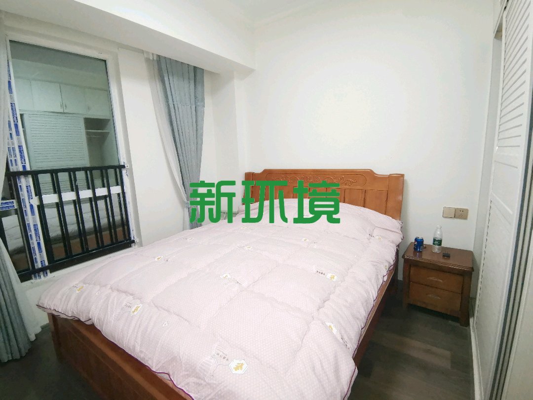 中天鹭鸶湾一期  3室2厅2卫   93.00万客厅