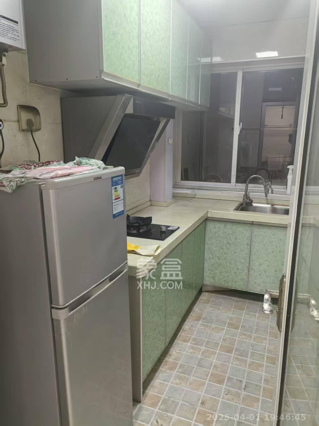 湖湾世景  1室1厅1卫   1100.00元/月室内图
