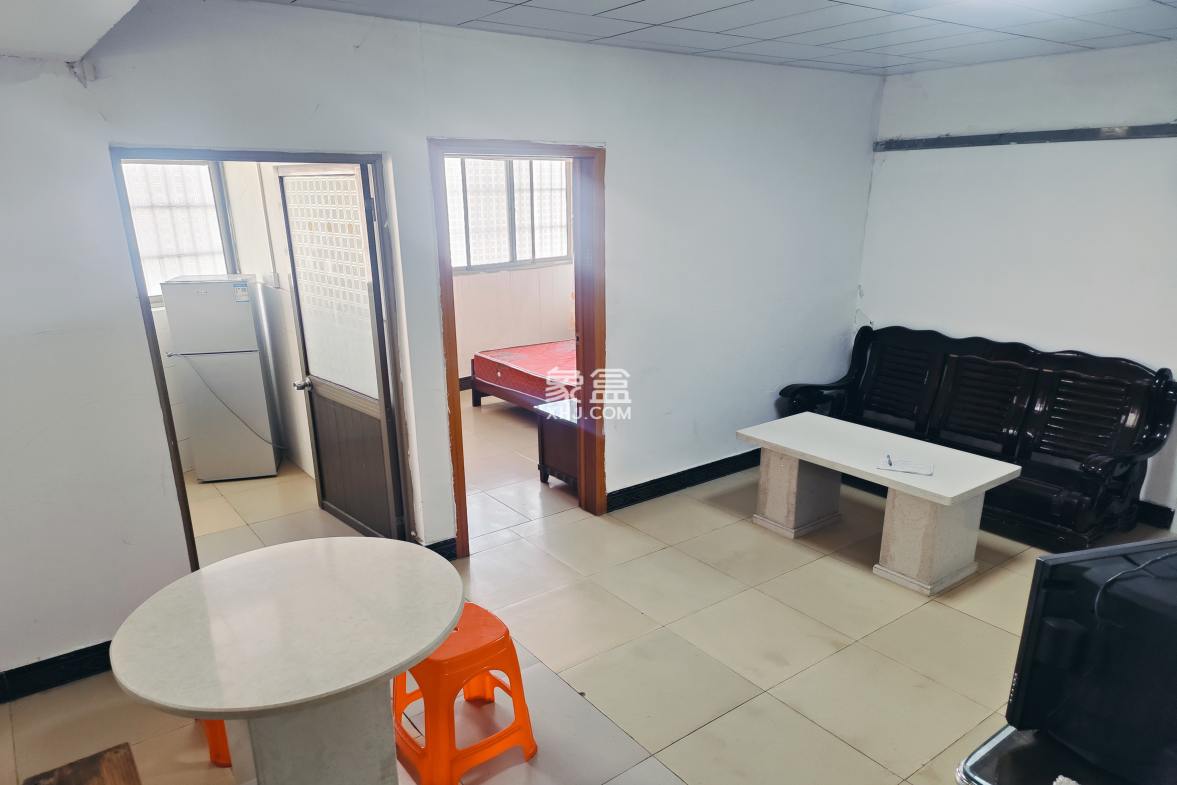 君昇花苑  1室1厅1卫    700.0元/月 君昇花苑  1室1厅1卫    700.0元/月室内图