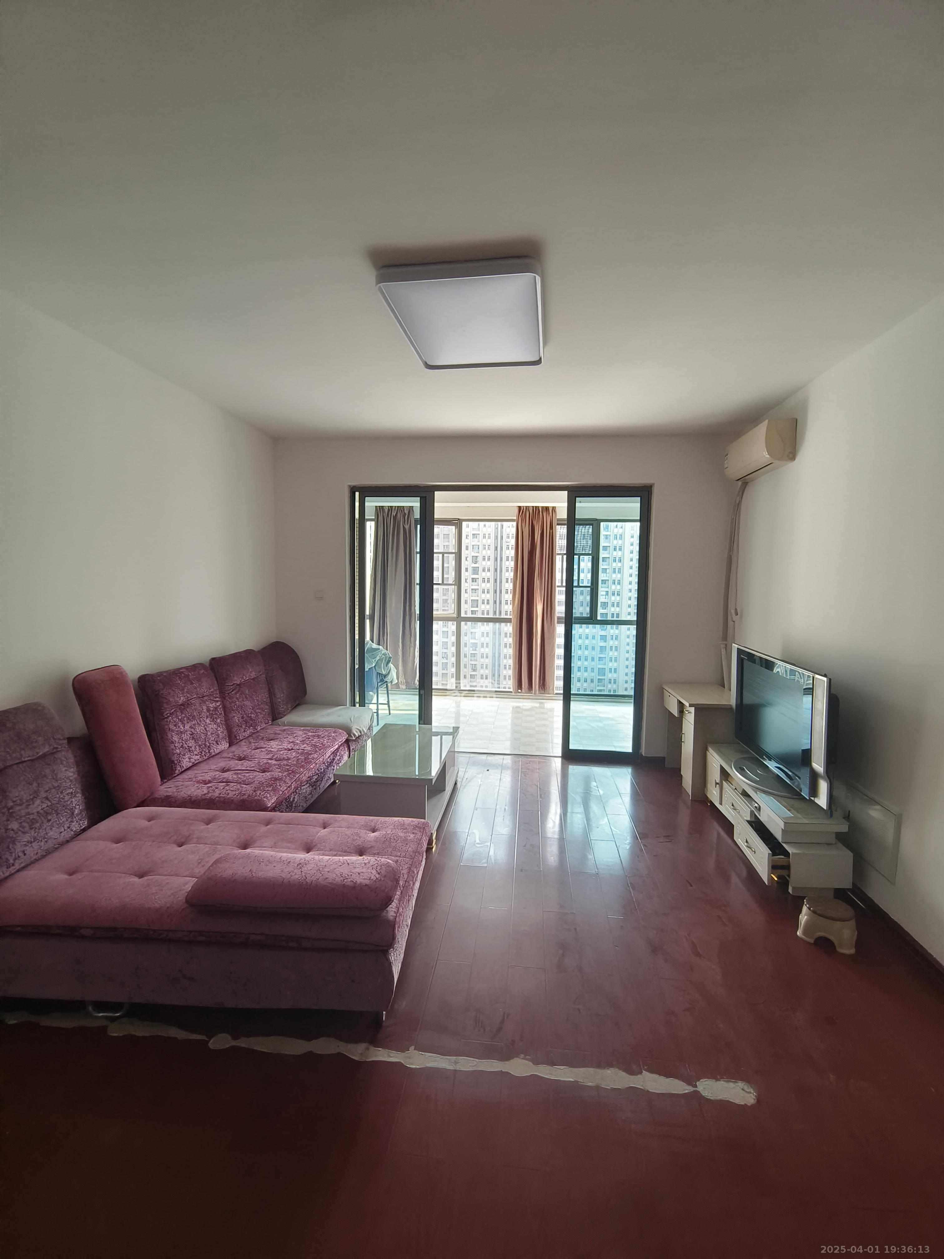 八方小区C区 4室2厅1卫 4300.0元/月 八方小区C区 4室2厅1卫 4300.0元/月室内图