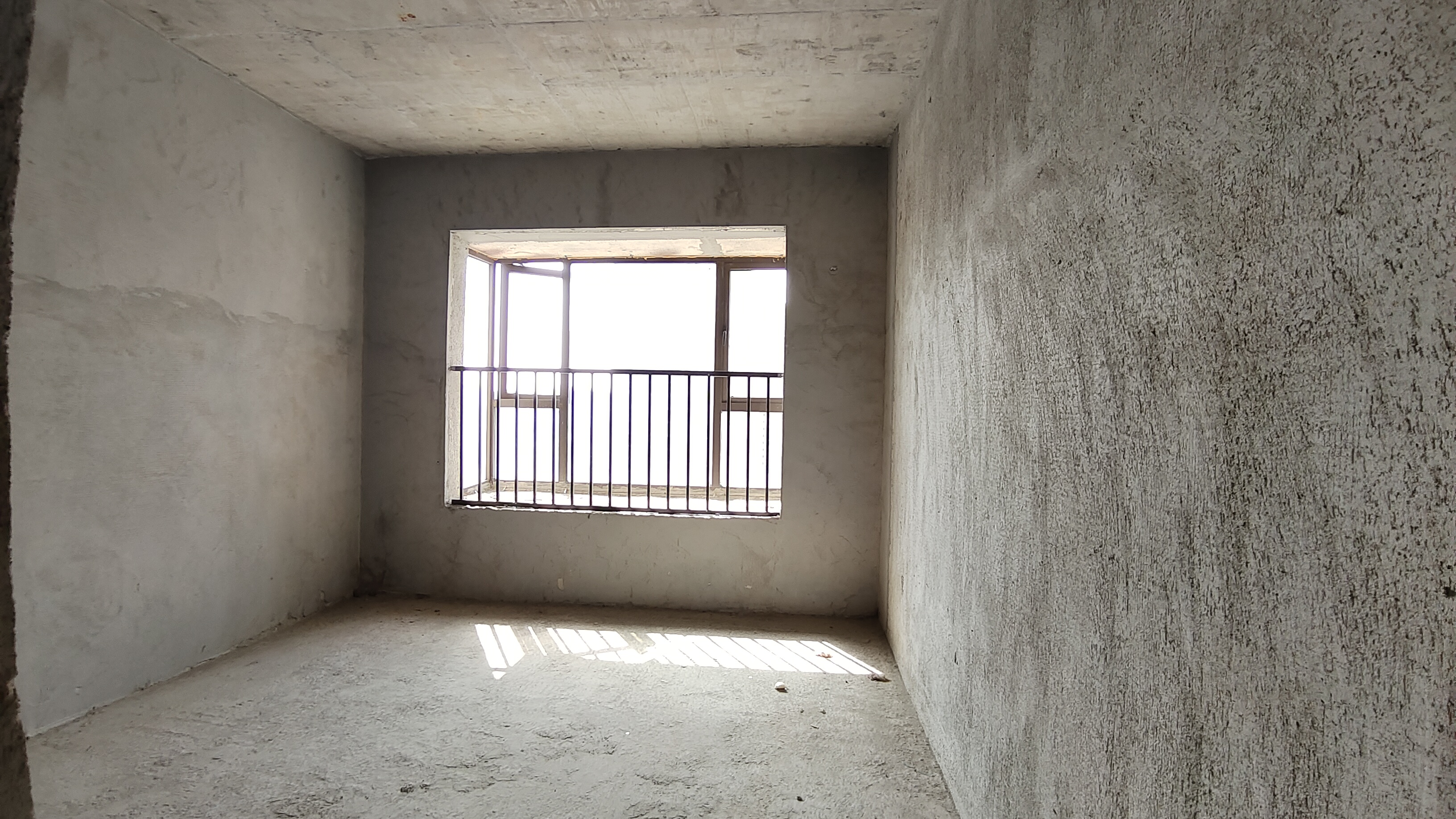 嘉熙紫台 5室2厅2卫 78.8万 嘉熙紫台 5室2厅2卫 78.8万客厅