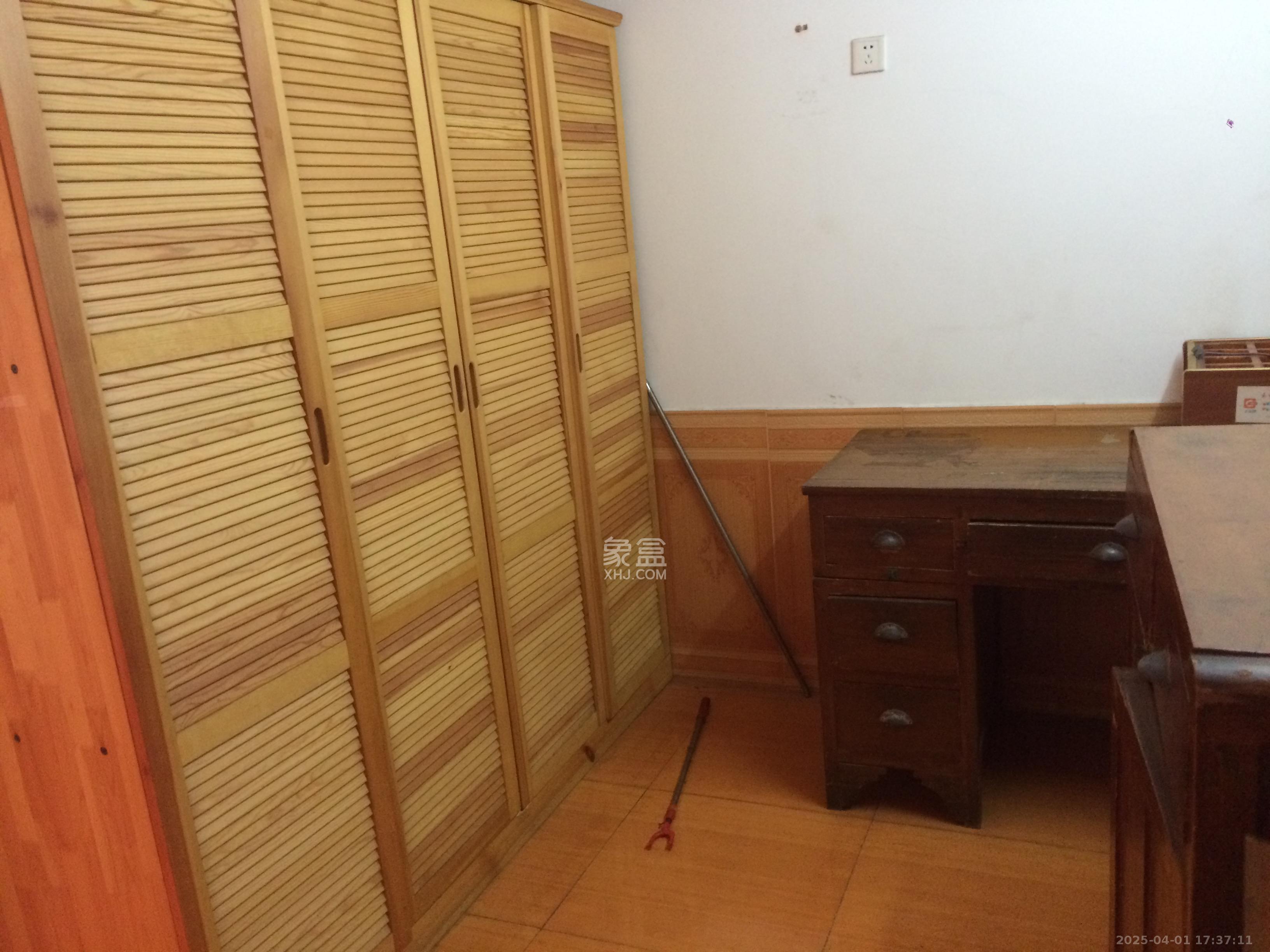 红旗社区  2室1厅1卫   1500.00元/月室内图
