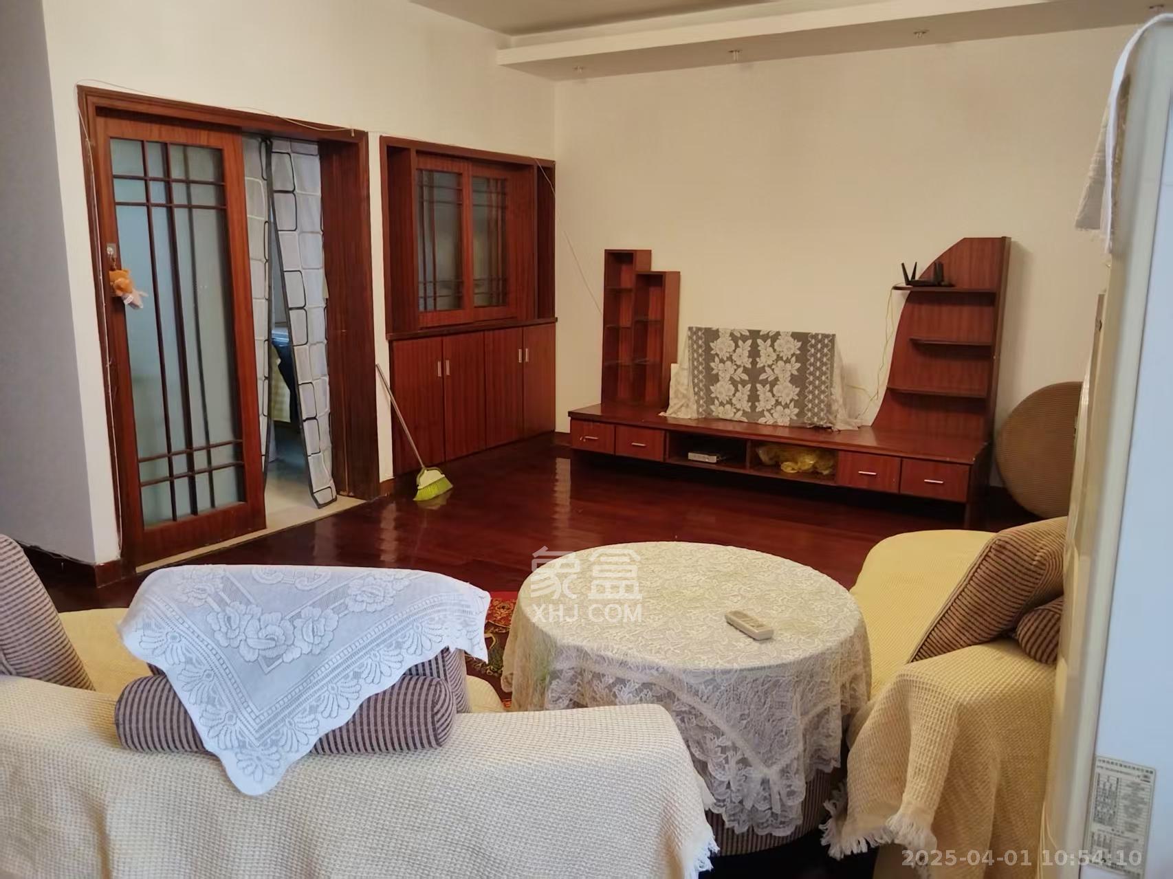 长勘小区 2室2厅1卫 2300.0元/月 长勘小区 2室2厅1卫 2300.0元/月室内图