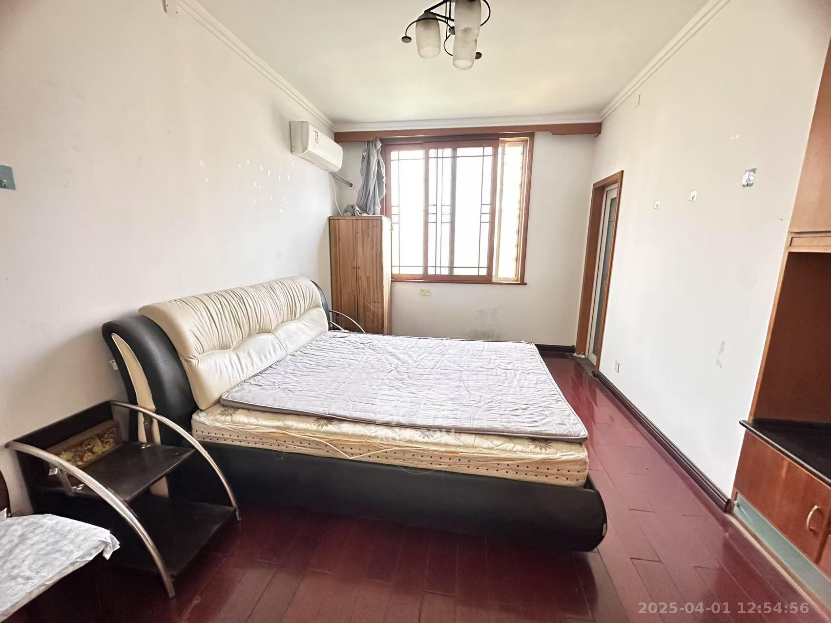 高速公路管理局宿舍 3室2厅2卫 2000.0元/月 高速公路管理局宿舍 3室2厅2卫 2000.0元/月室内图