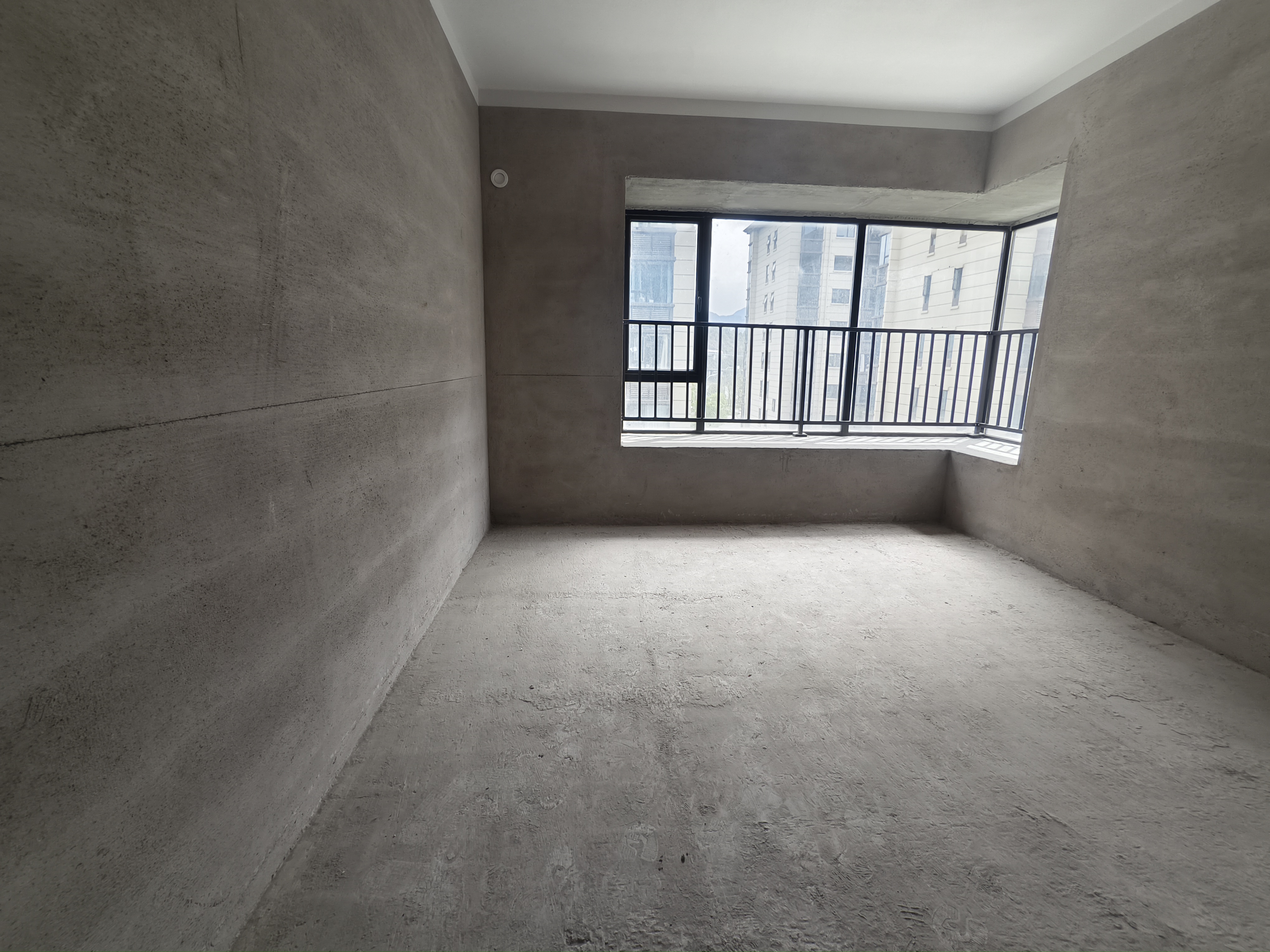 东方曼哈顿 1室0厅0卫 43.8万 东方曼哈顿 1室0厅0卫 43.8万客厅