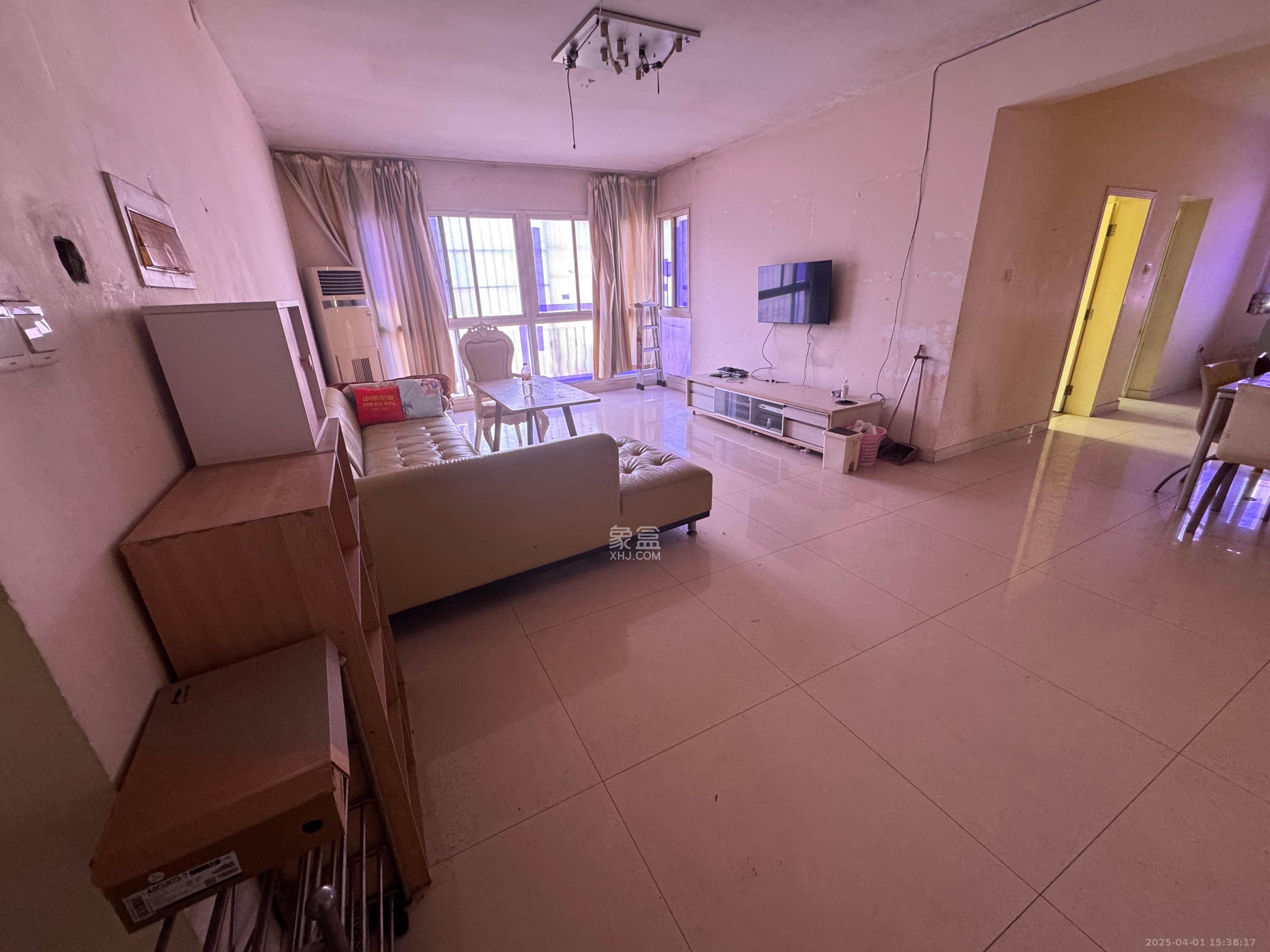 鑫天鑫城  4室2厅1卫    2400.0元/月 鑫天鑫城  4室2厅1卫    2400.0元/月