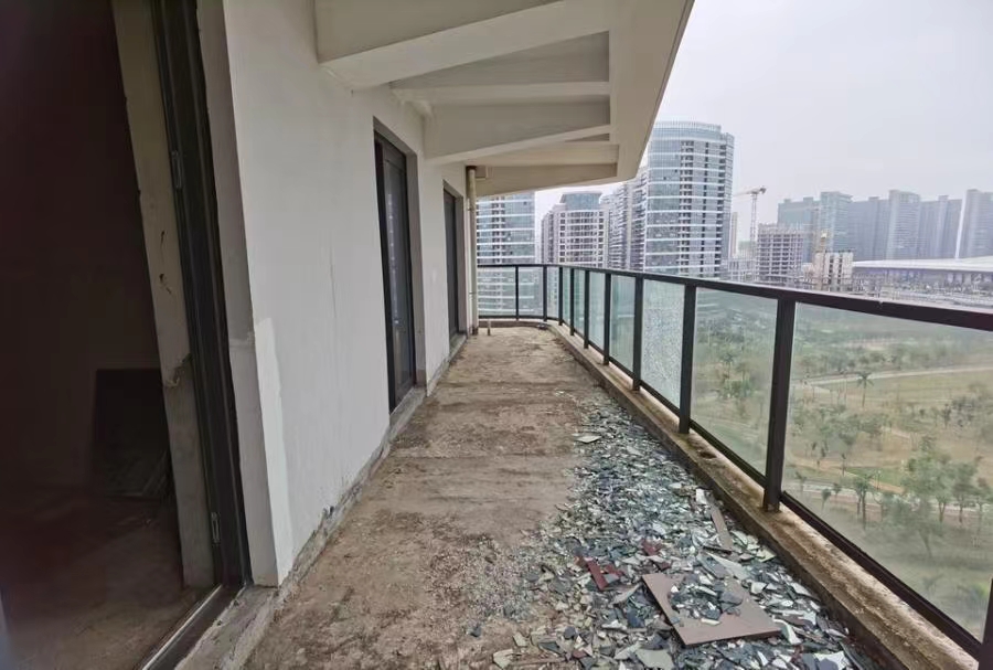 海域阳光(一二期)  4室2厅2卫    176.0万 海域阳光(一二期)  4室2厅2卫    176.0万室内图