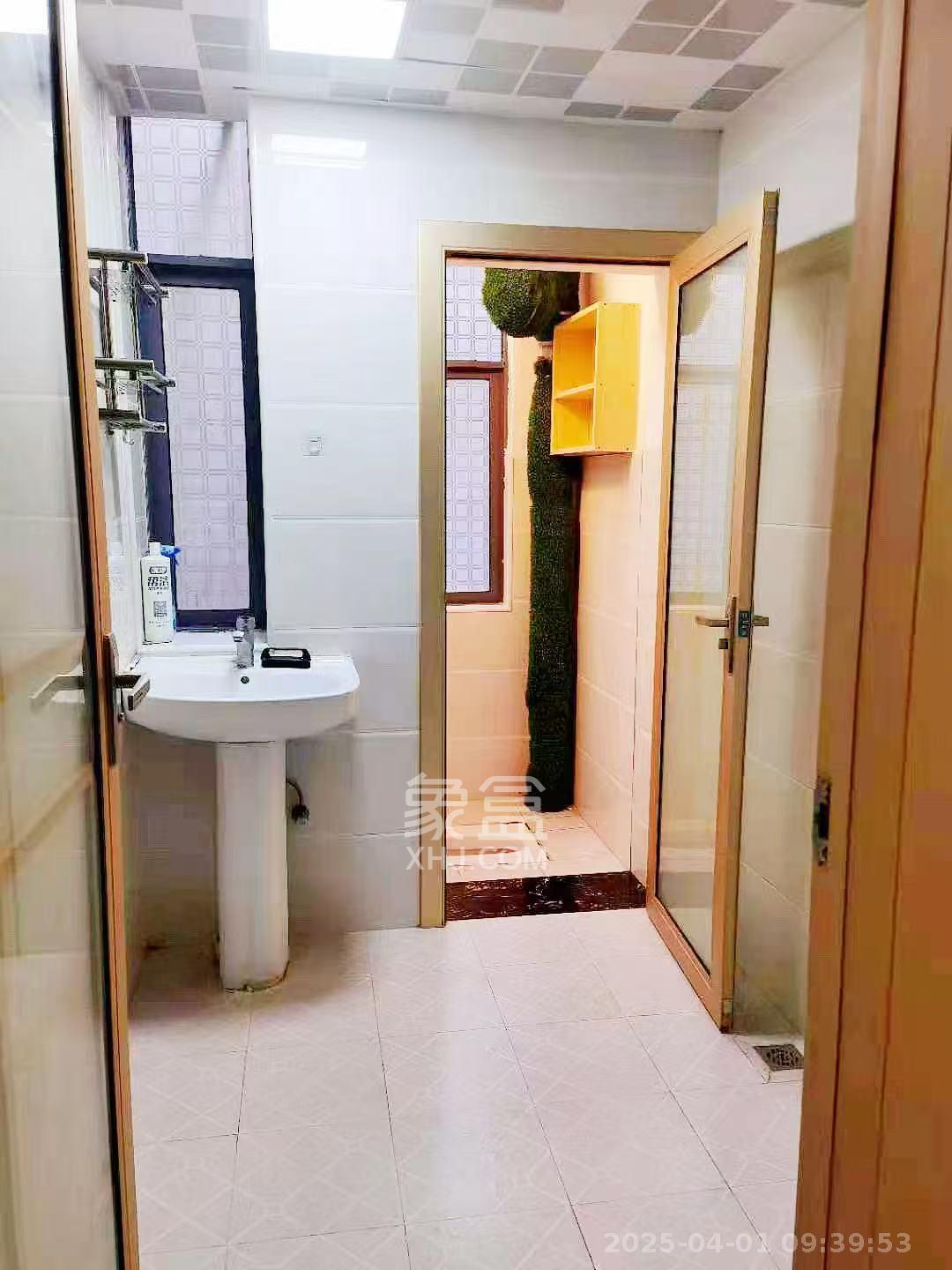 市城建开发公司文艺路宿舍  3室2厅1卫   2800.00元/月室内图