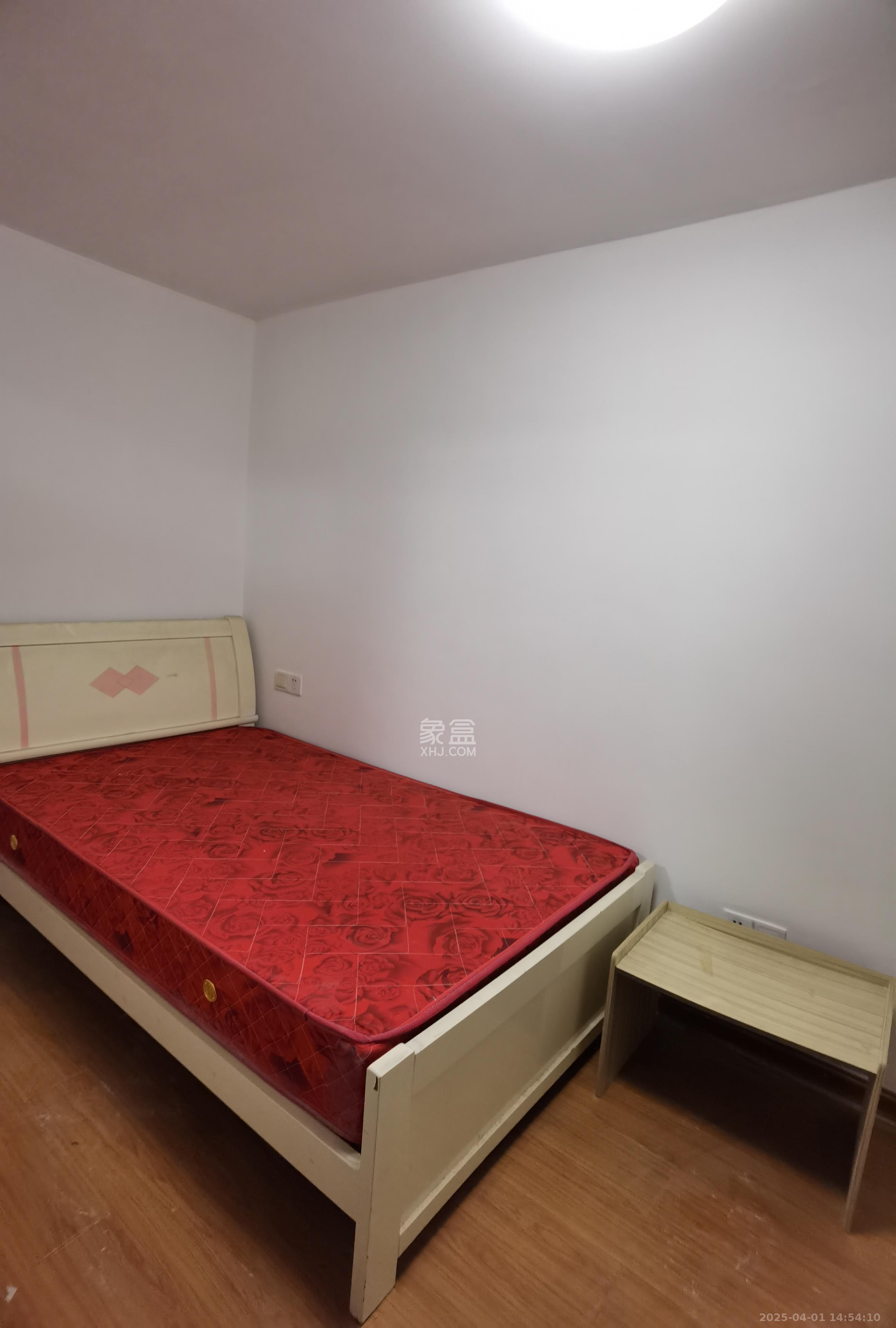 百合湖滨花园 3室1厅2卫 1100.0元/月 百合湖滨花园 3室1厅2卫 1100.0元/月室内图