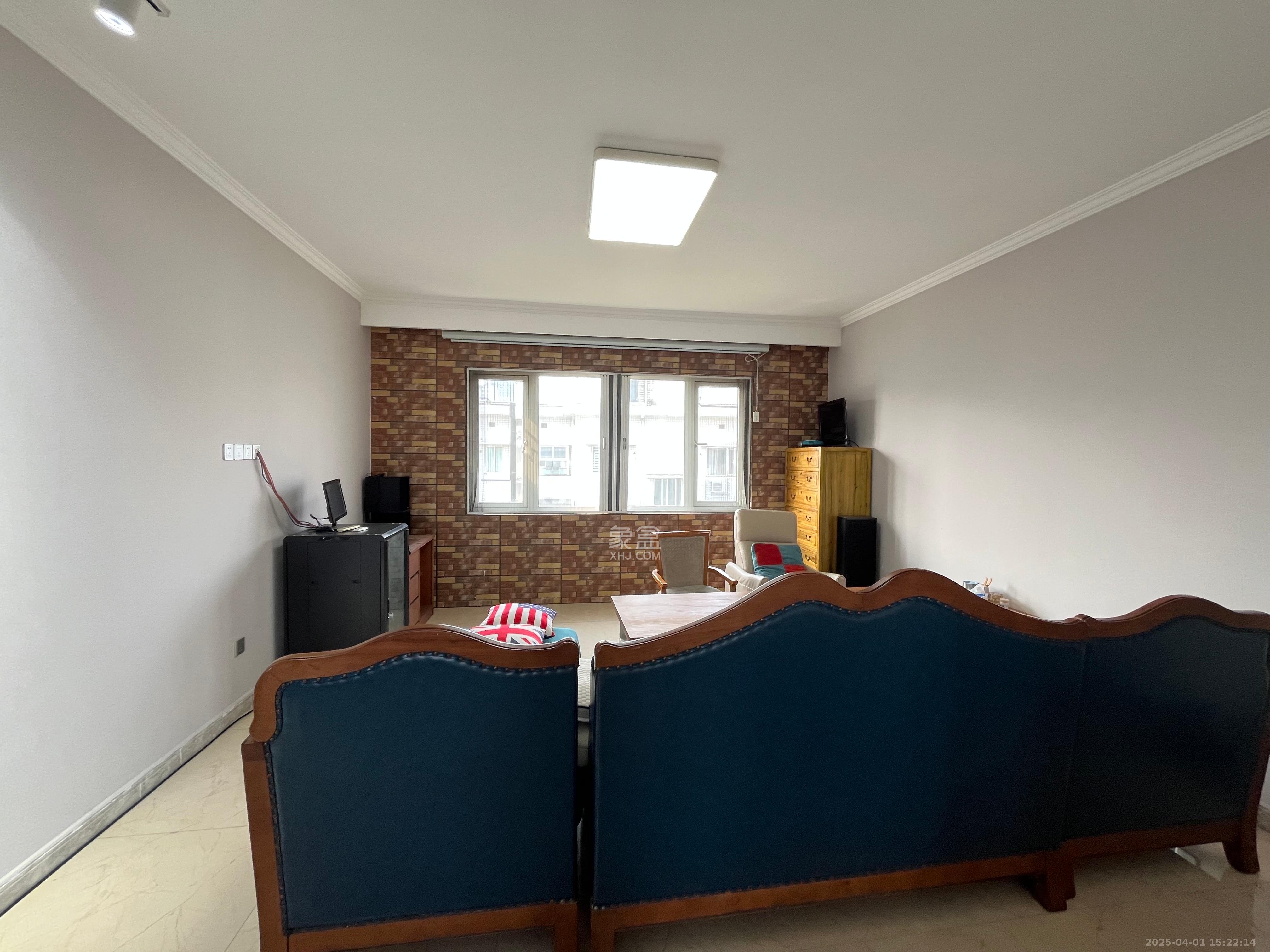 星沙国税局宿舍(星邻东苑) 3室2厅2卫 2000.0元/月 星沙国税局宿舍(星邻东苑) 3室2厅2卫 2000.0元/月室内图