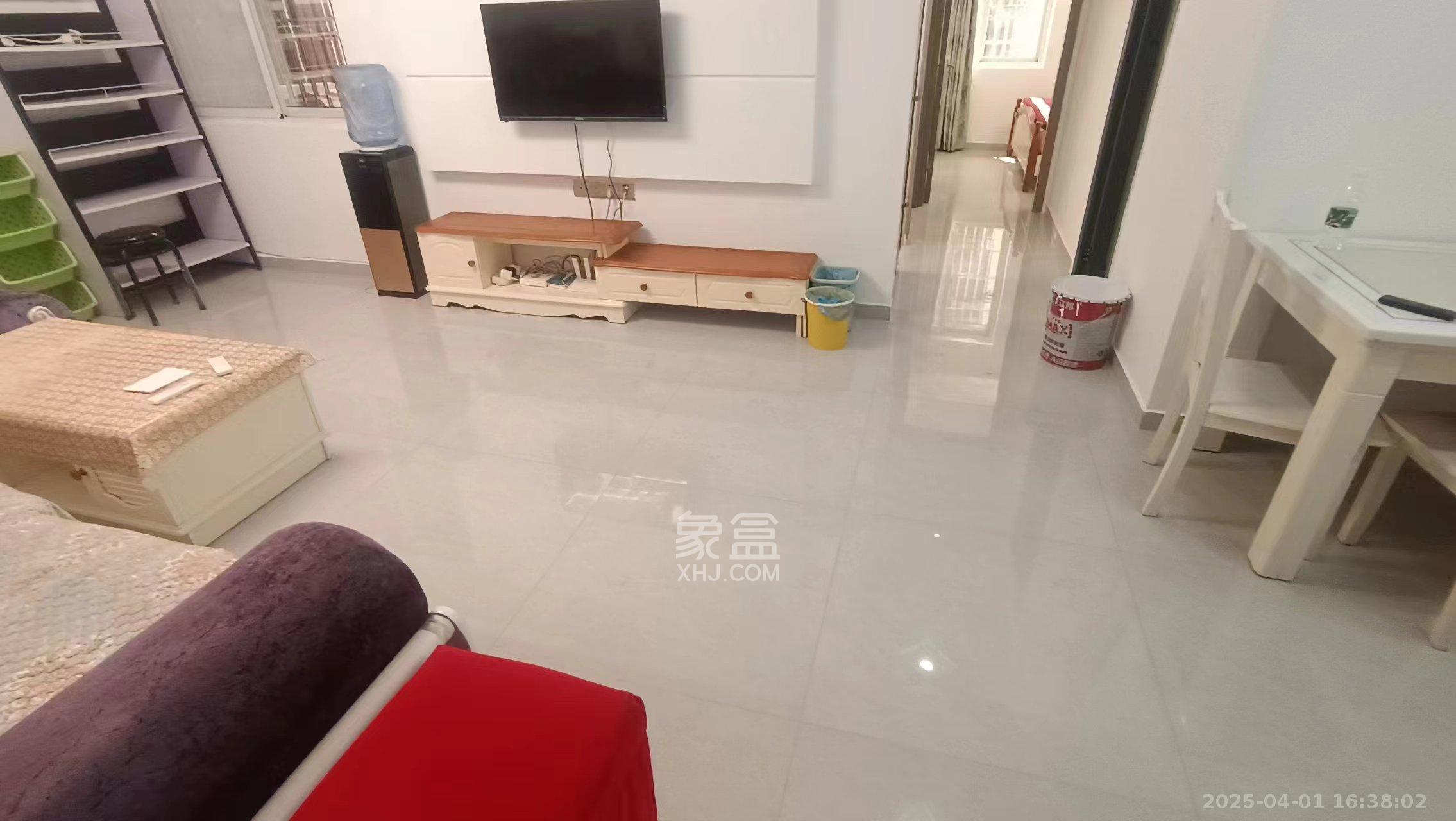 巧克力空间(建鸿达现代大厦) 2室2厅1卫 2500.0元/月 巧克力空间(建鸿达现代大厦) 2室2厅1卫 2500.0元/月室内图