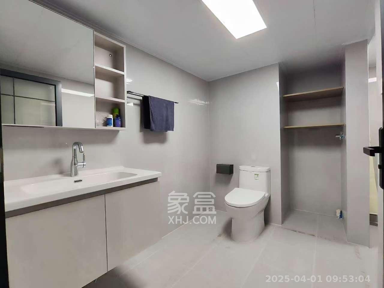 太阳城  2室1厅1卫   2300.00元/月室内图