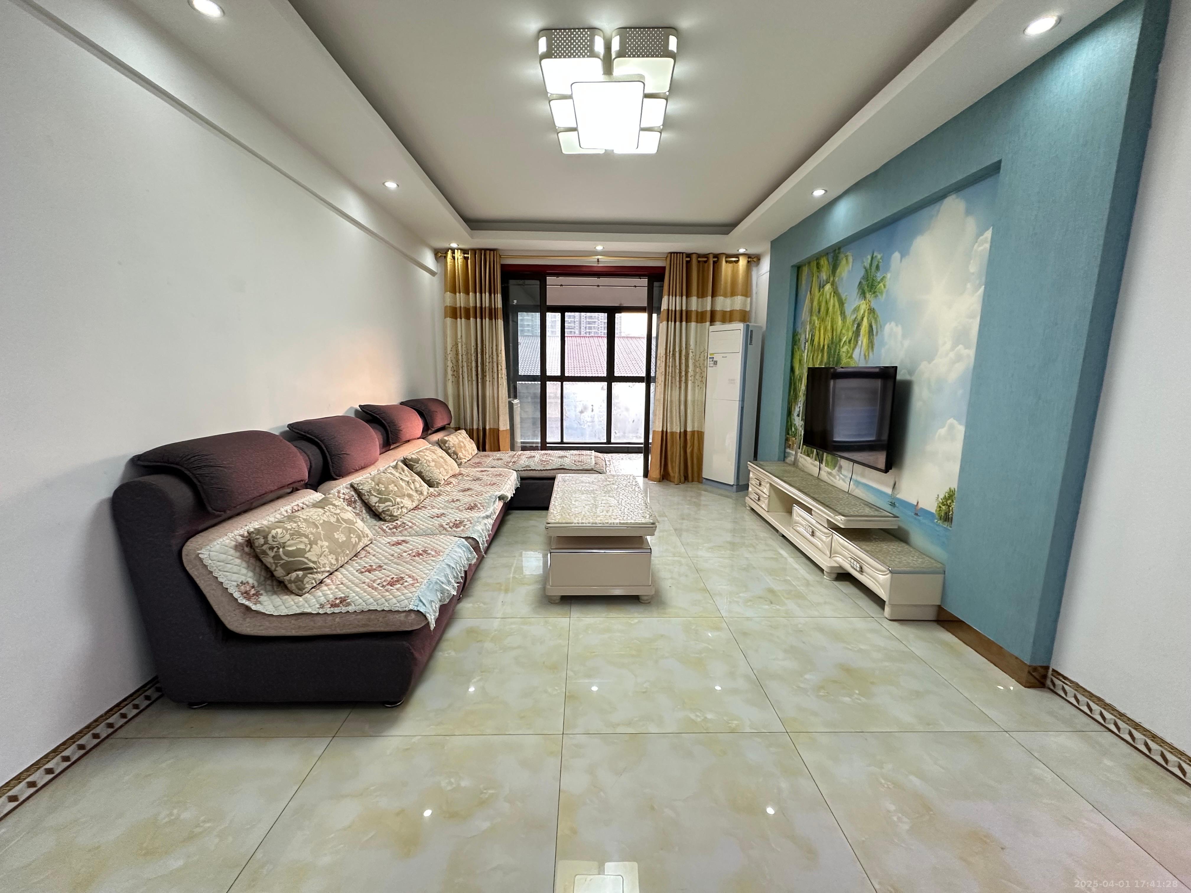 海洋半岛（月珑湾）  3室2厅1卫    2400.0元/月室内图1