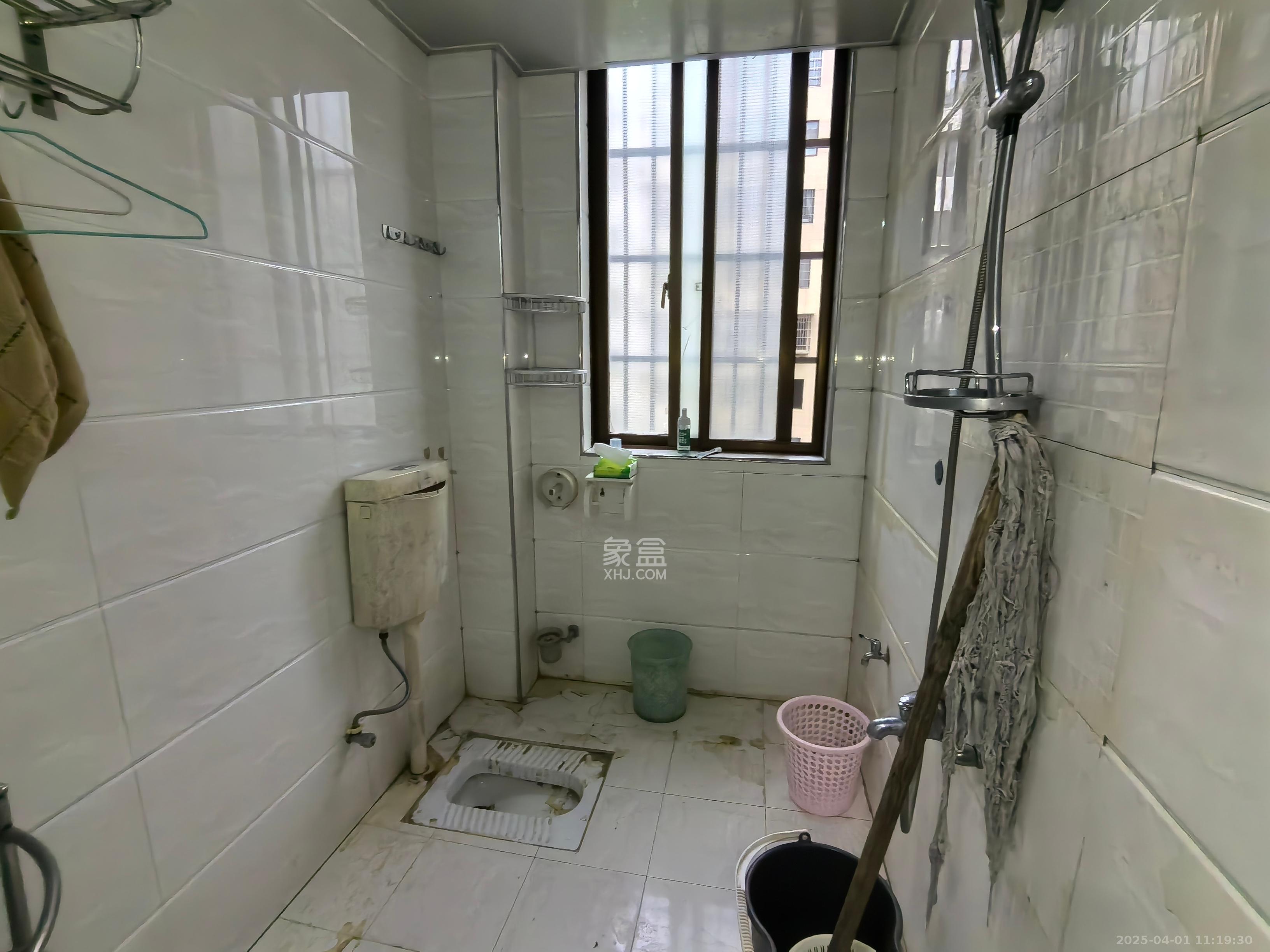湘核佳苑  3室2厅2卫   2200.00元/月室内图