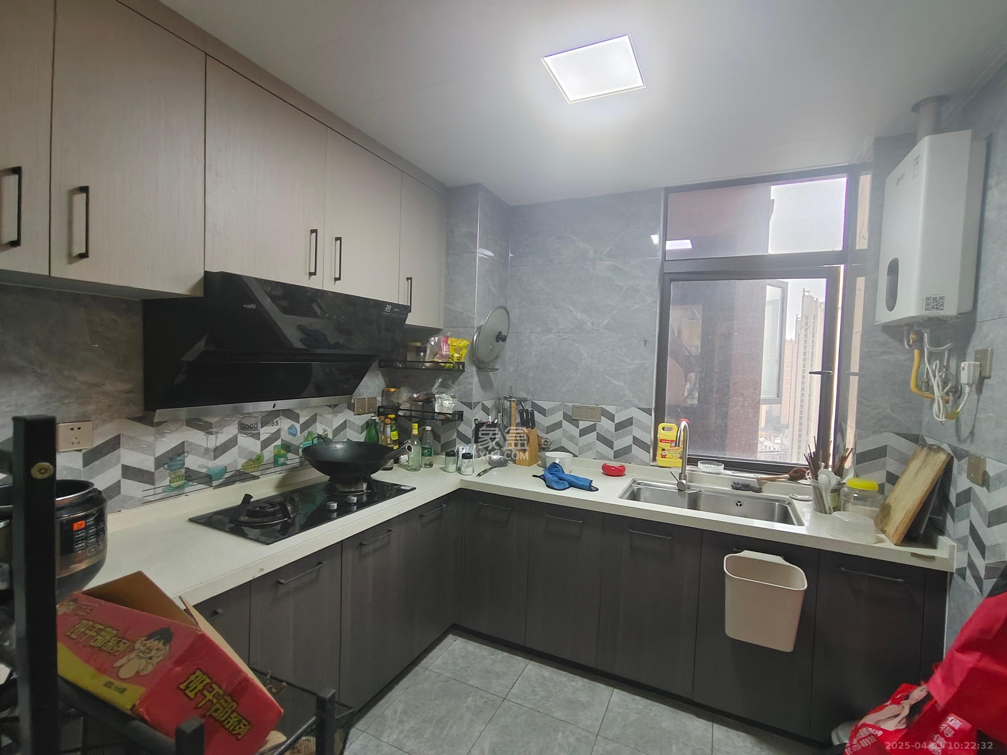 福天星中心(福天星雅苑) 3室2厅1卫 2600.0元/月 福天星中心(福天星雅苑) 3室2厅1卫 2600.0元/月室内图