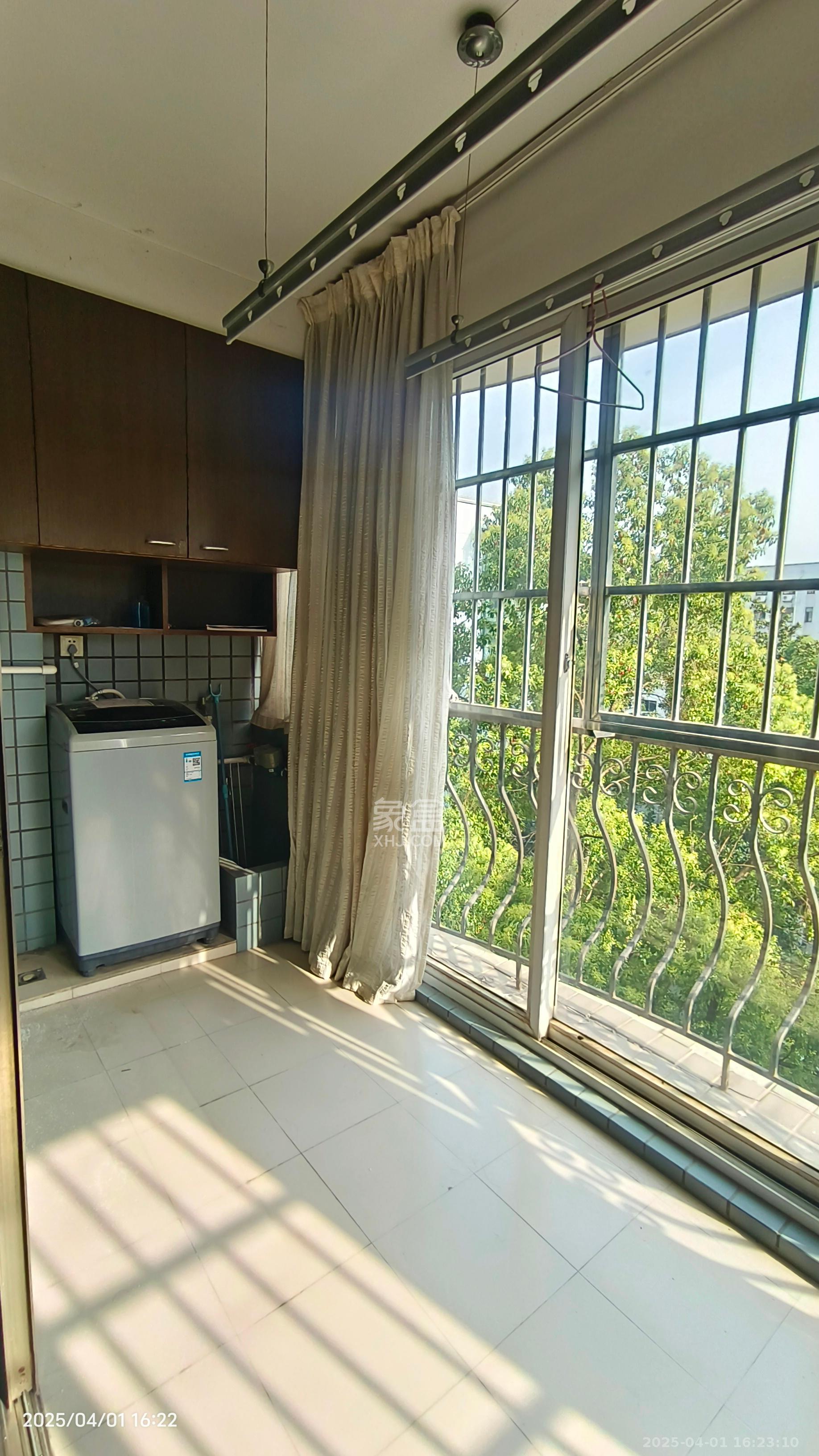 锦泰家园(锦泰商务大厦) 3室2厅2卫 2800.0元/月 锦泰家园(锦泰商务大厦) 3室2厅2卫 2800.0元/月室内图