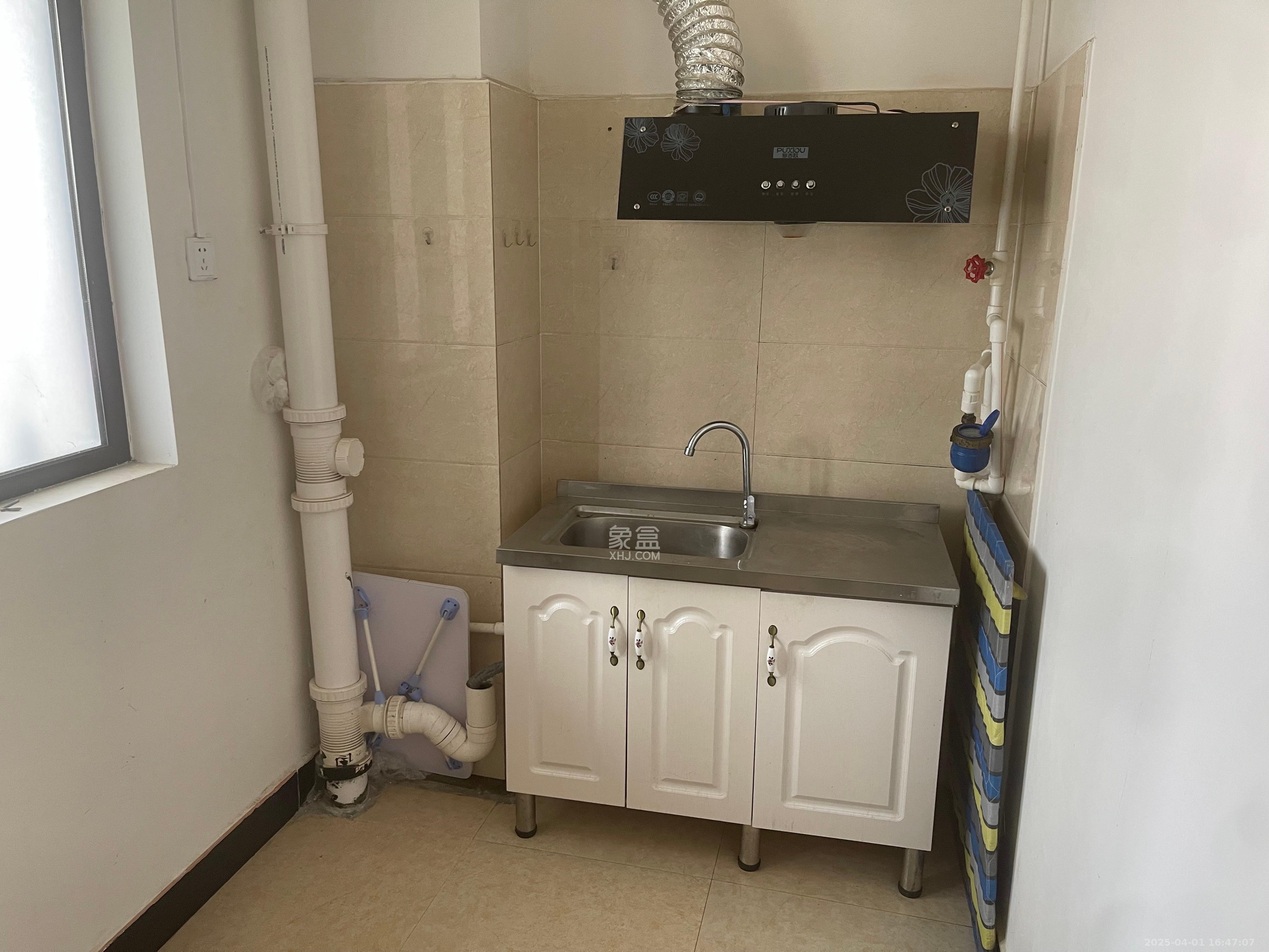 兴汝金城 1室1厅1卫 900.0元/月 兴汝金城 1室1厅1卫 900.0元/月室内图