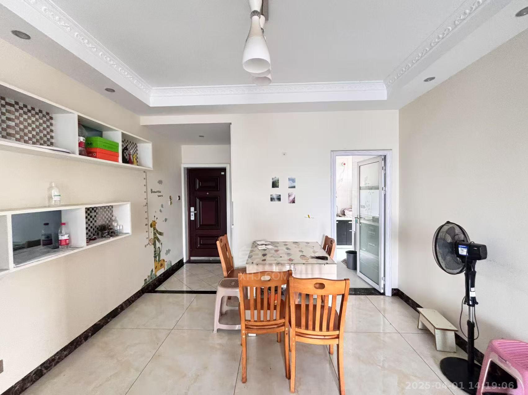 福鑫南郡  3室1厅1卫    1800.0元/月 福鑫南郡  3室1厅1卫    1800.0元/月室内图