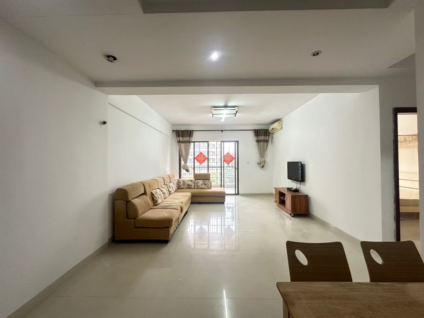 世代雅居 2室2厅1卫 150.0万 世代雅居 2室2厅1卫 150.0万客厅