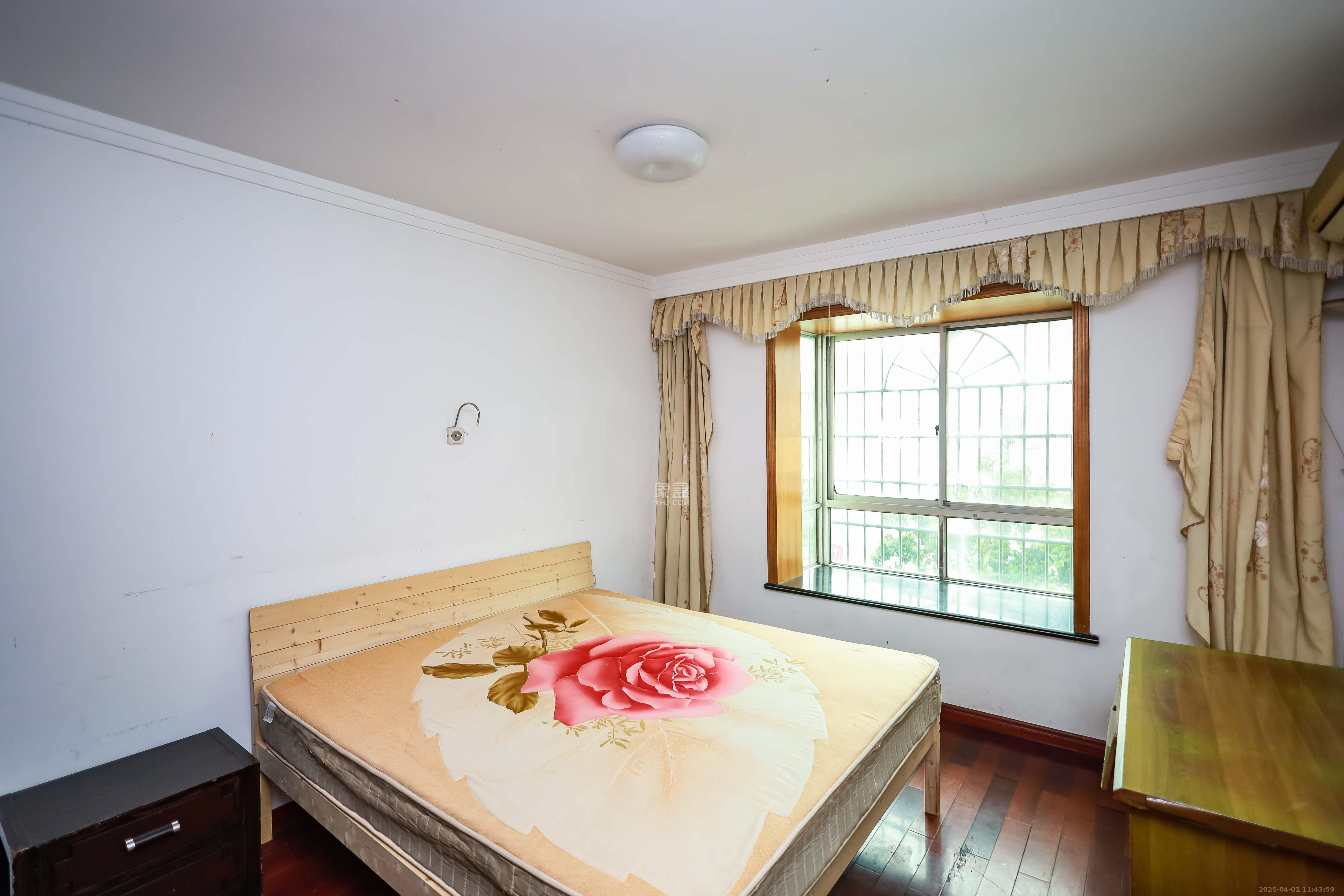 银晟花园  2室2厅1卫   1800.00元/月室内图