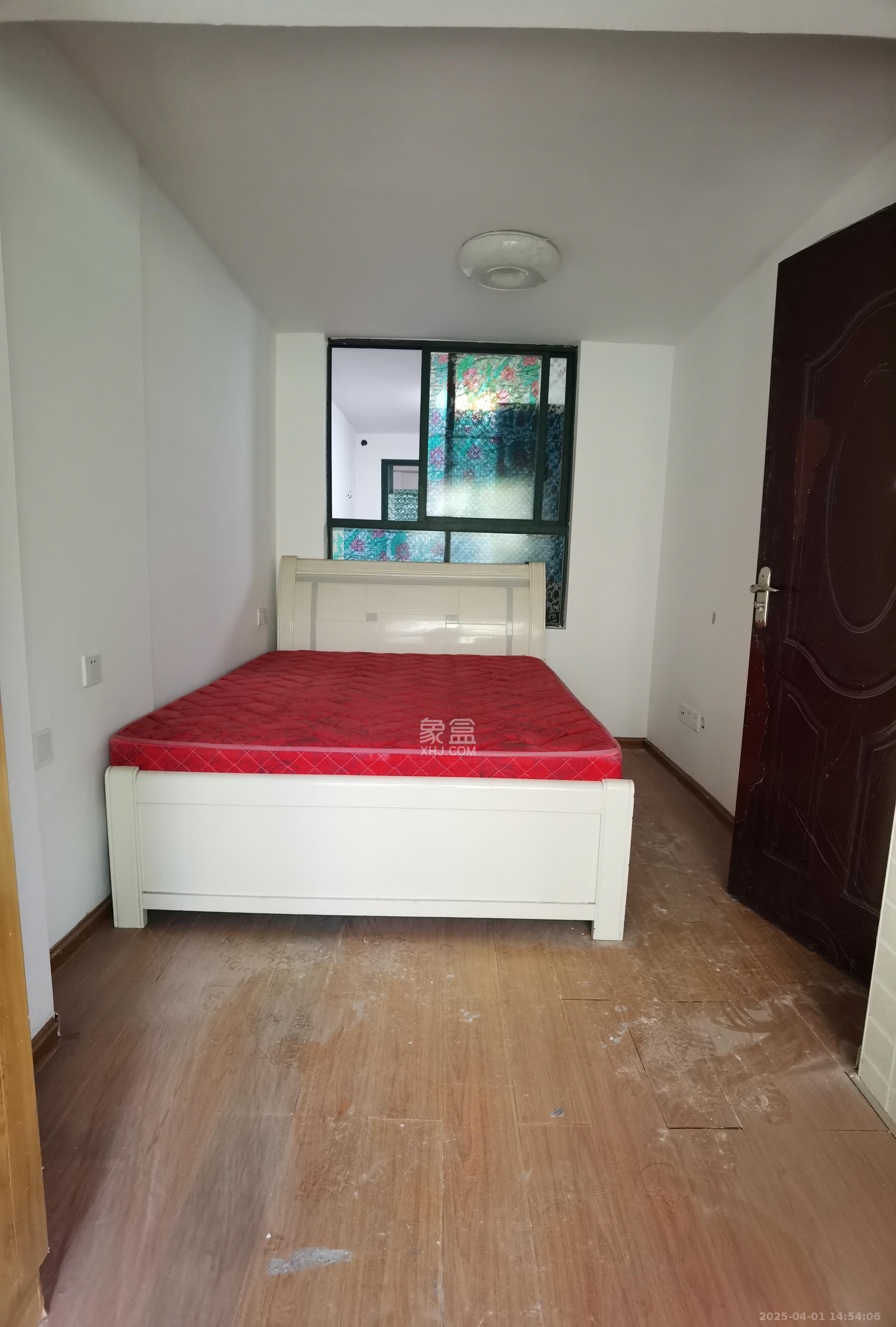 百合湖滨花园 3室1厅2卫 1100.0元/月 百合湖滨花园 3室1厅2卫 1100.0元/月室内图