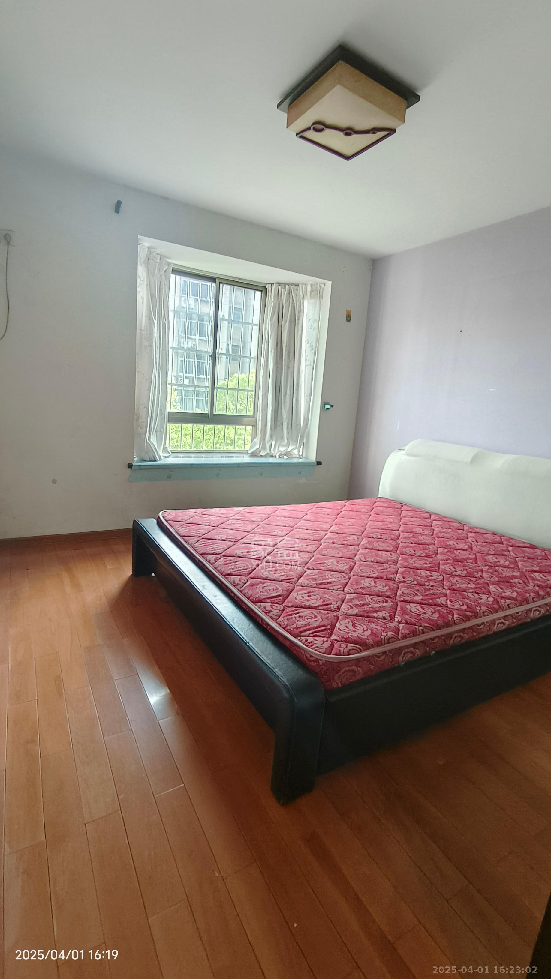 锦泰家园(锦泰商务大厦) 3室2厅2卫 2800.0元/月 锦泰家园(锦泰商务大厦) 3室2厅2卫 2800.0元/月室内图