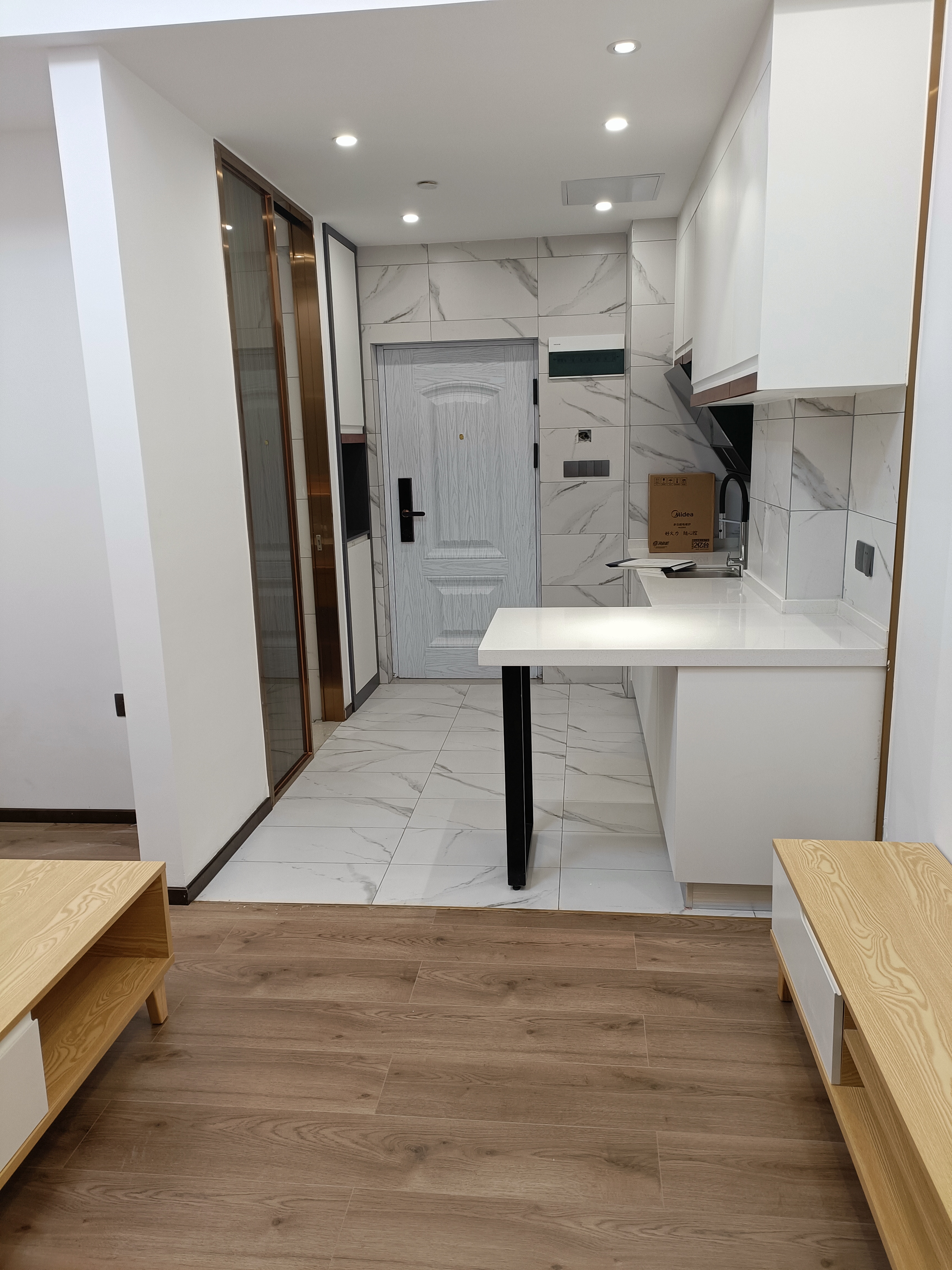 中天鹭鸶湾三期  1室0厅0卫   1300.00元/月户型图