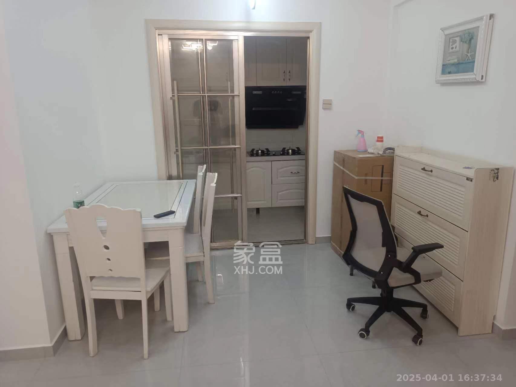 巧克力空间(建鸿达现代大厦) 2室2厅1卫 2500.0元/月 巧克力空间(建鸿达现代大厦) 2室2厅1卫 2500.0元/月室内图