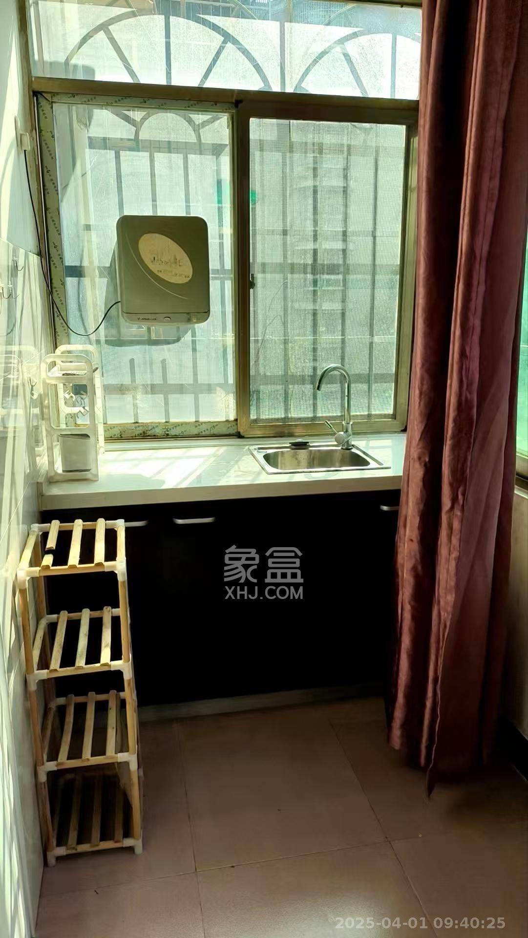 新合六村 1室1厅1卫 1050.0元/月 新合六村 1室1厅1卫 1050.0元/月室内图