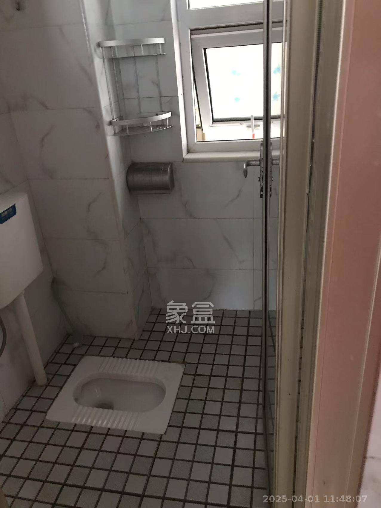 和康园小区 3室2厅1卫 2100.0元/月 和康园小区 3室2厅1卫 2100.0元/月室内图