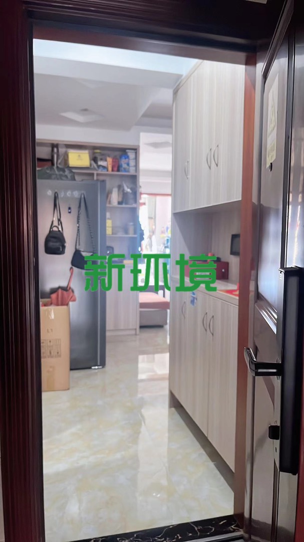 中天鹭鸶湾一期  3室2厅1卫   72.80万客厅