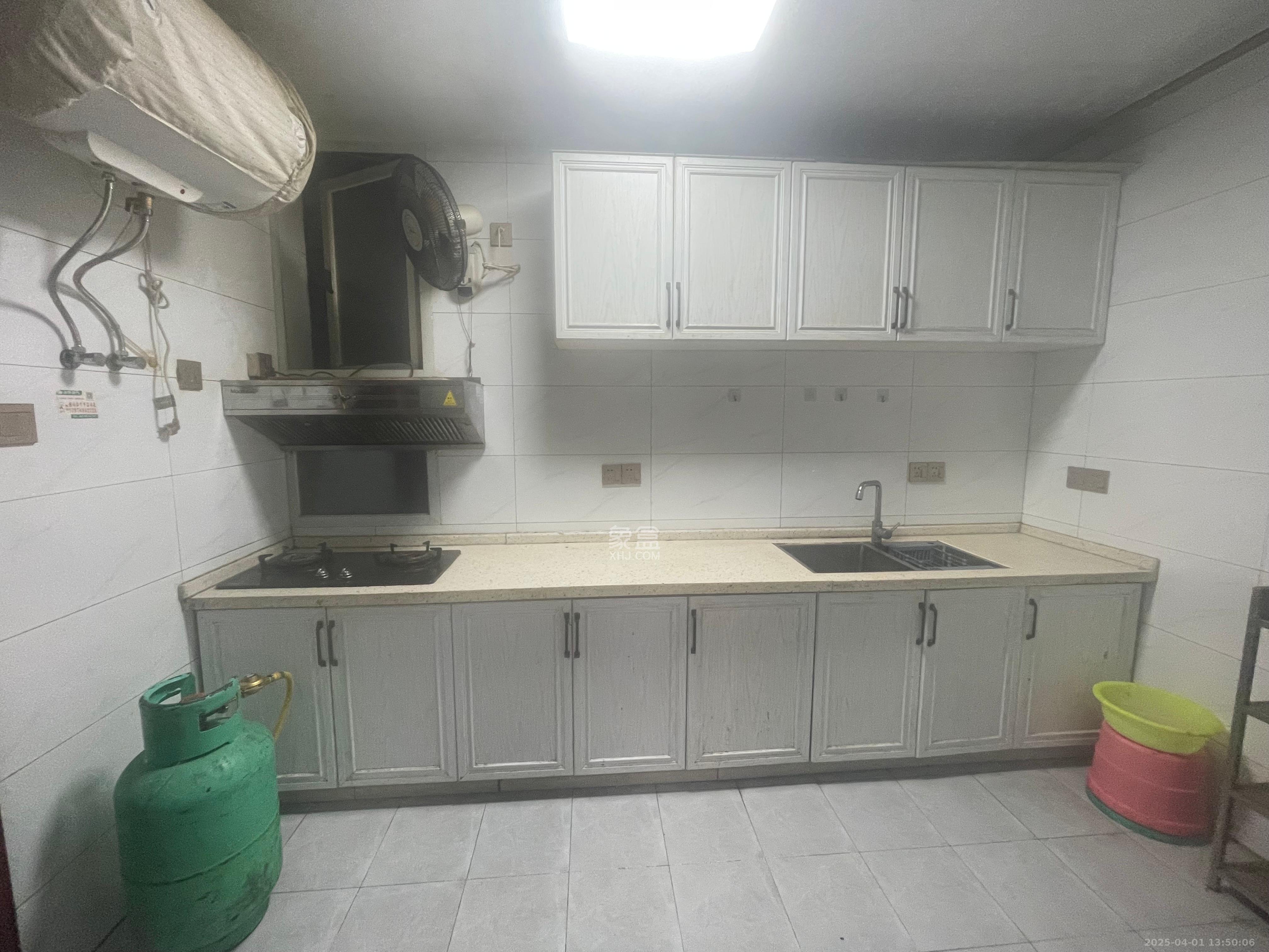 星沙六区 3室2厅2卫 1000.0元/月 星沙六区 3室2厅2卫 1000.0元/月室内图