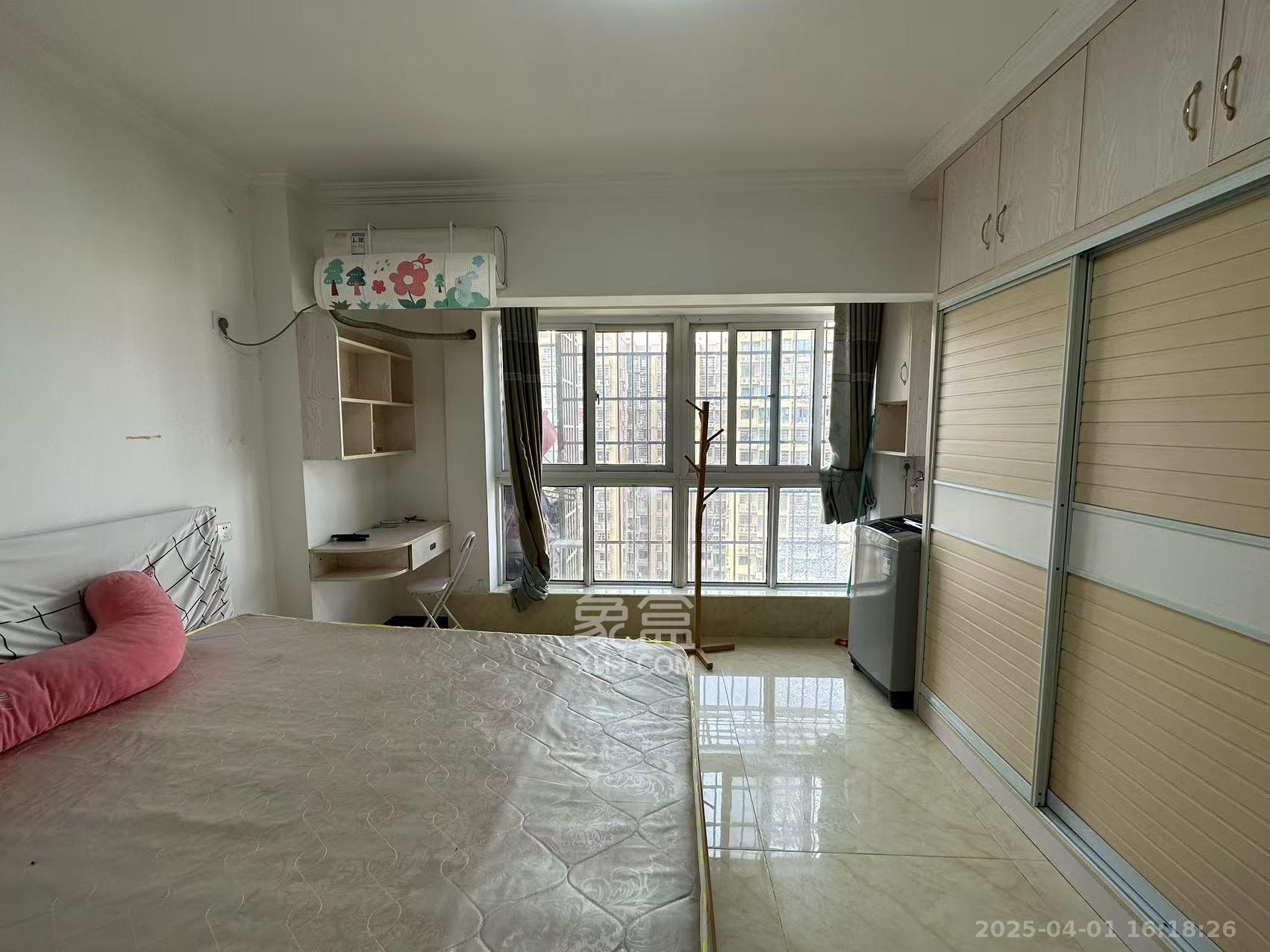 时代星空 1室1厅1卫 1200.0元/月 时代星空 1室1厅1卫 1200.0元/月室内图