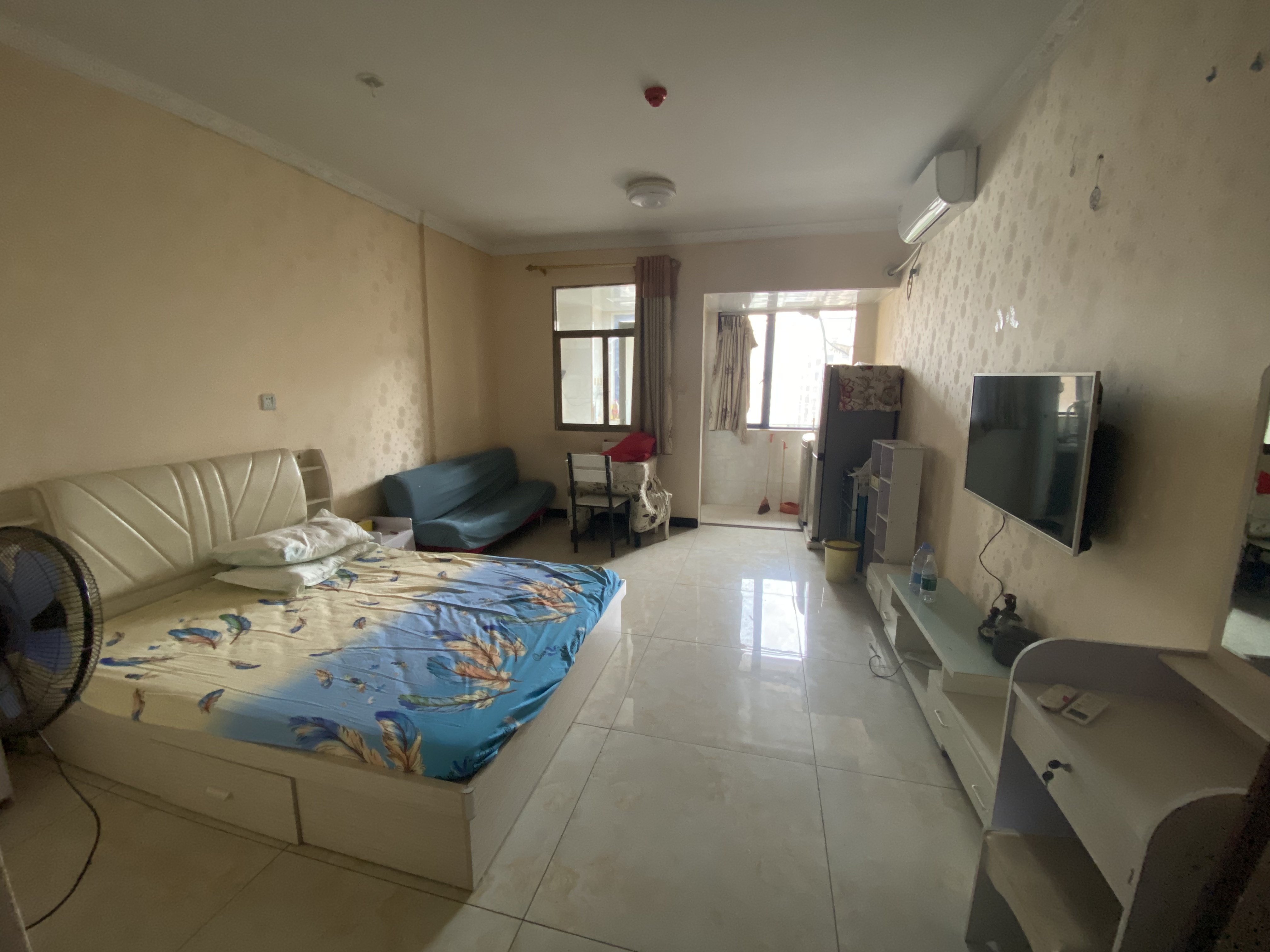 盛世时代广场 1室0厅1卫 1000.0元/月 盛世时代广场 1室0厅1卫 1000.0元/月室内图