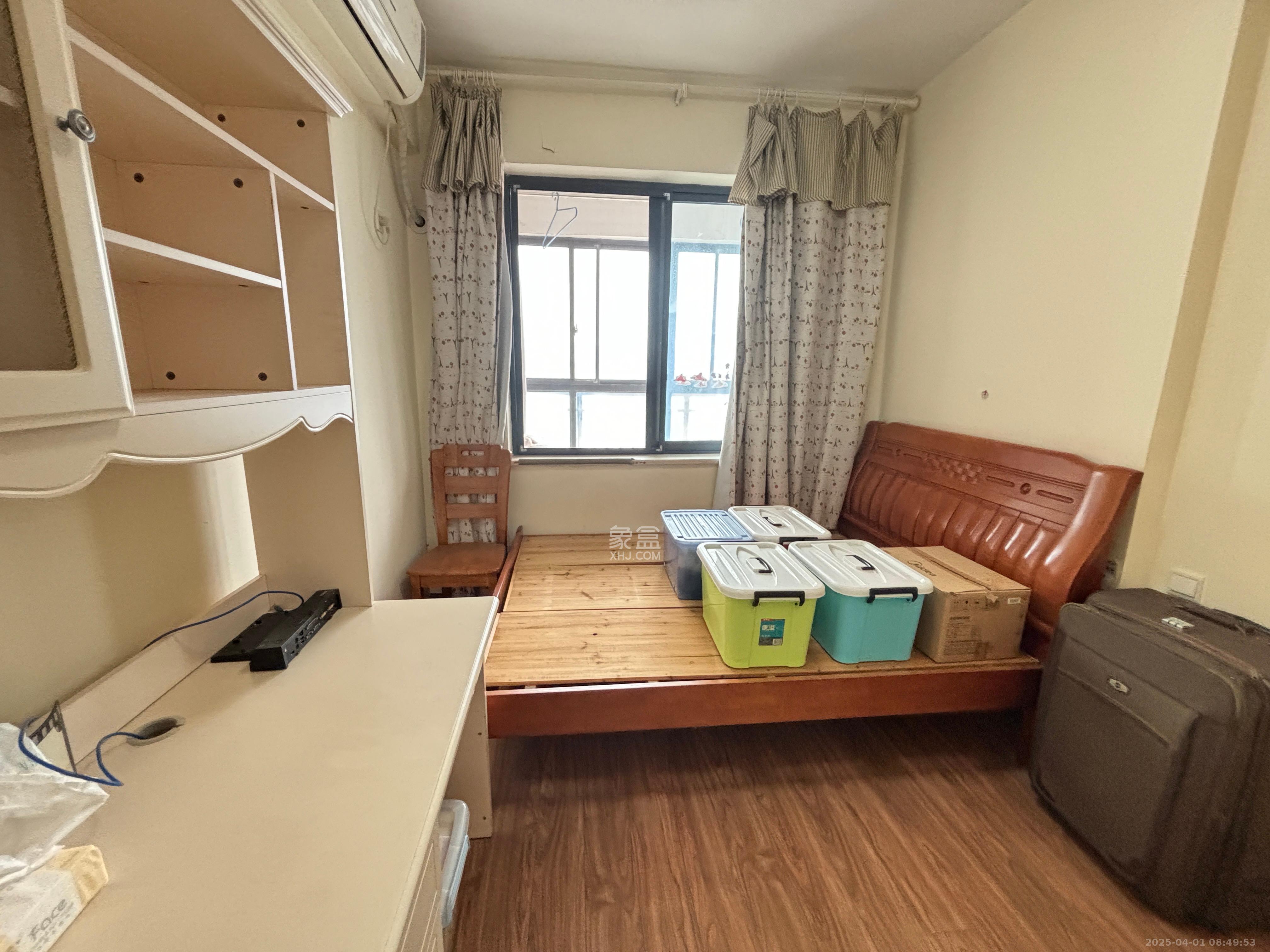 金领家族 2室2厅1卫 1800.0元/月 金领家族 2室2厅1卫 1800.0元/月室内图