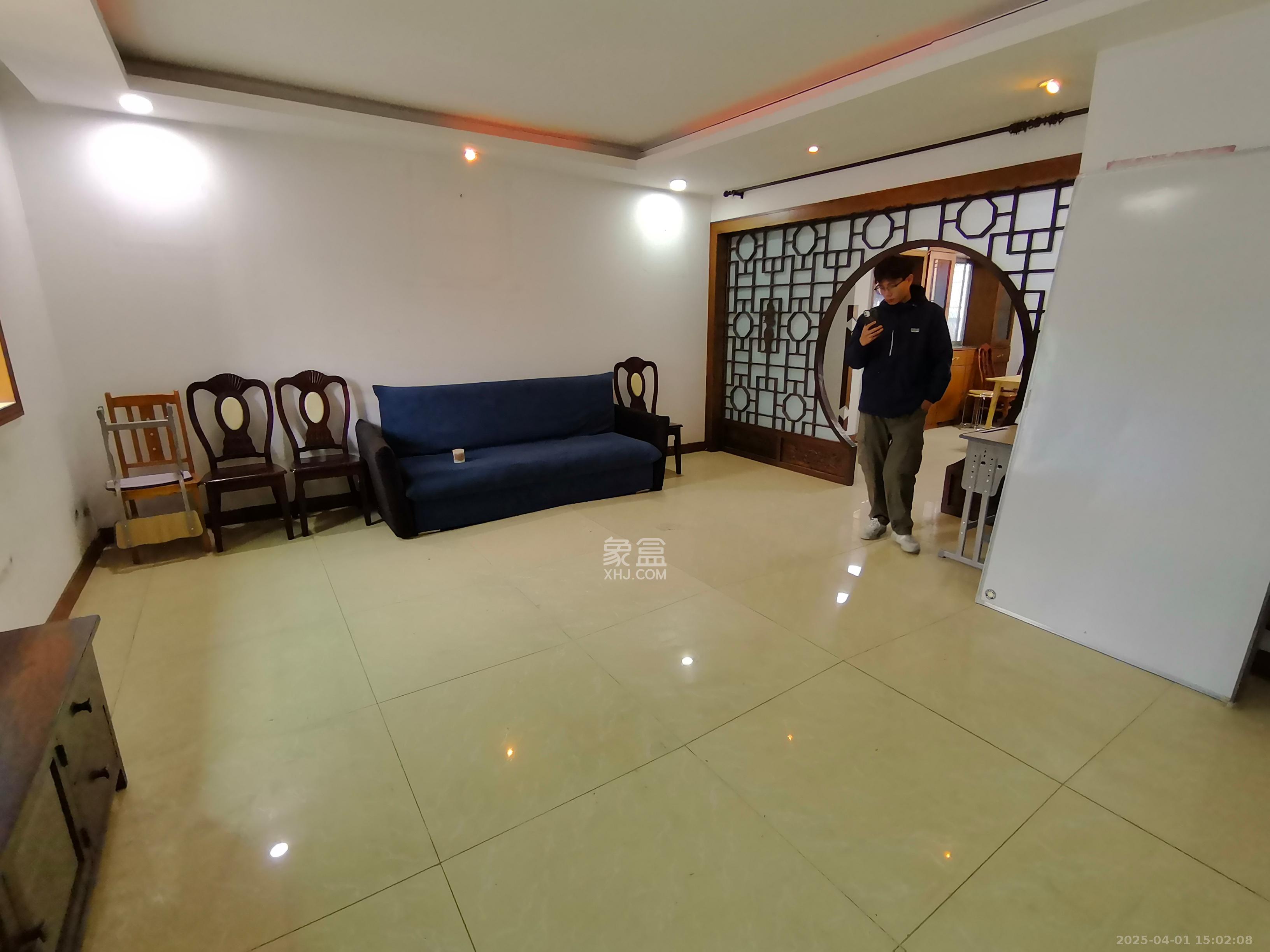 安居乐公寓 3室2厅2卫 2400.0元/月 安居乐公寓 3室2厅2卫 2400.0元/月室内图