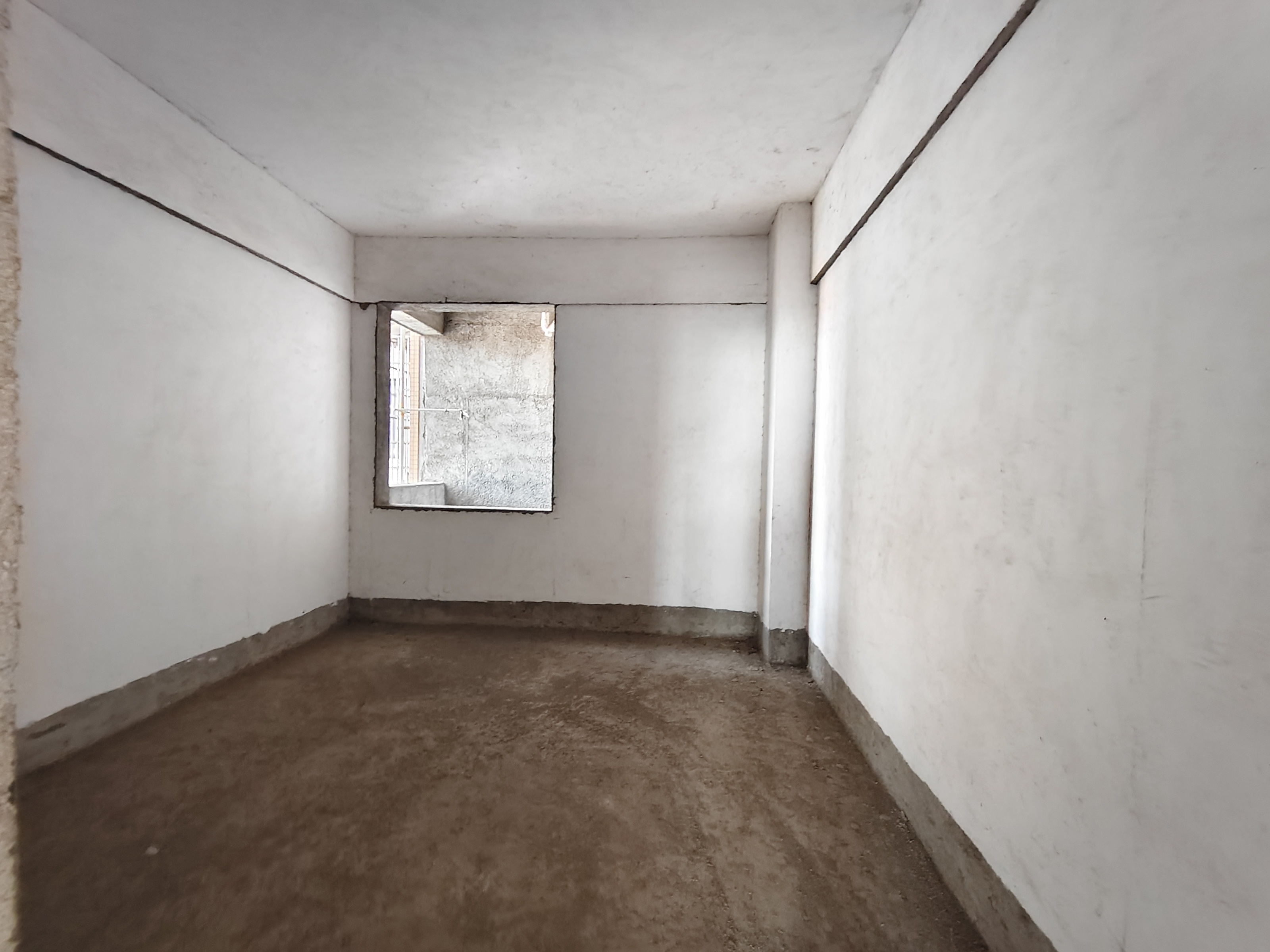 广茂园二期  4室2厅3卫    66.8万 广茂园二期  4室2厅3卫    66.8万客厅