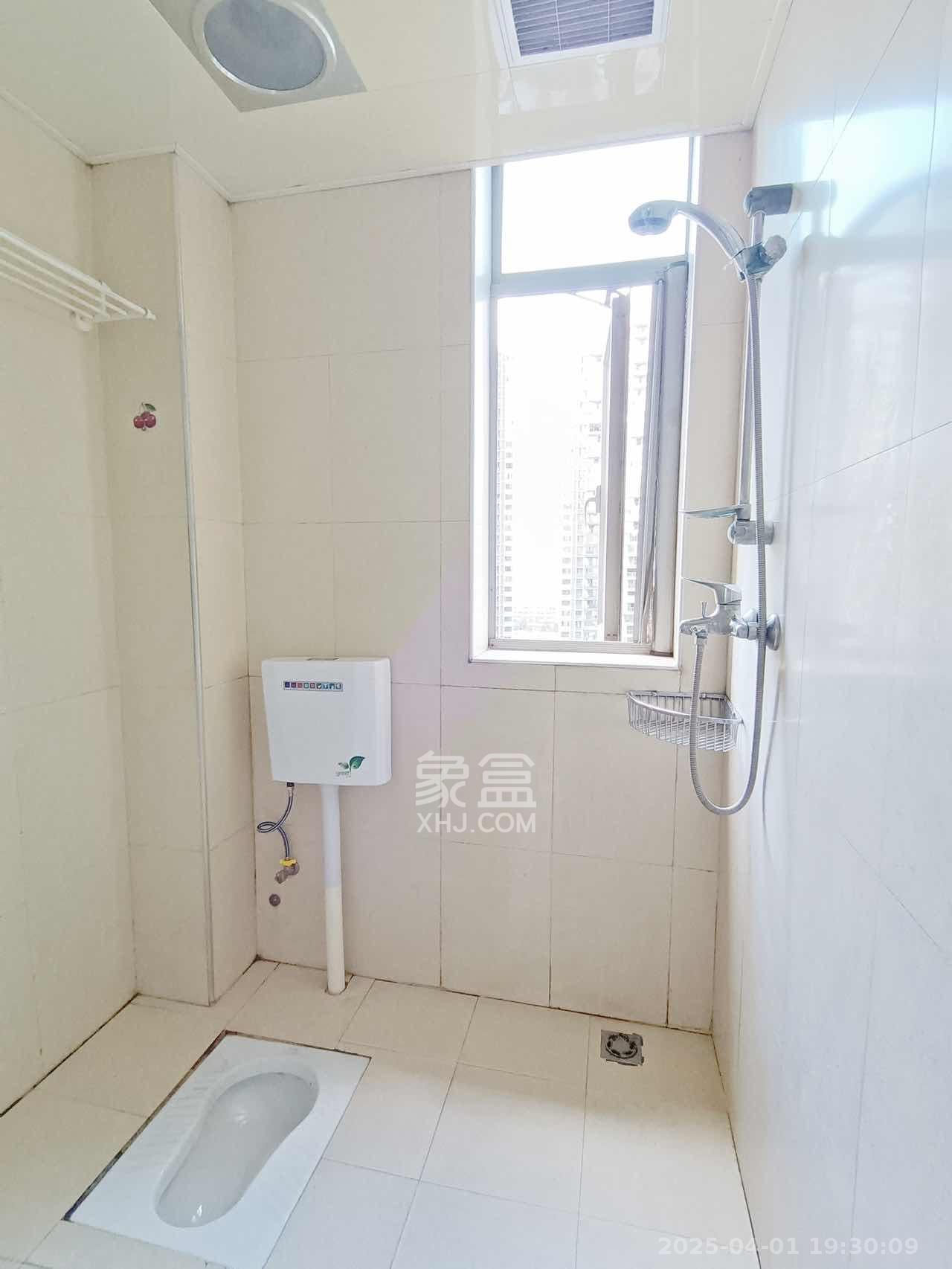 新城新世界一二三期 1室2厅1卫 3000.0元/月 新城新世界一二三期 1室2厅1卫 3000.0元/月室内图