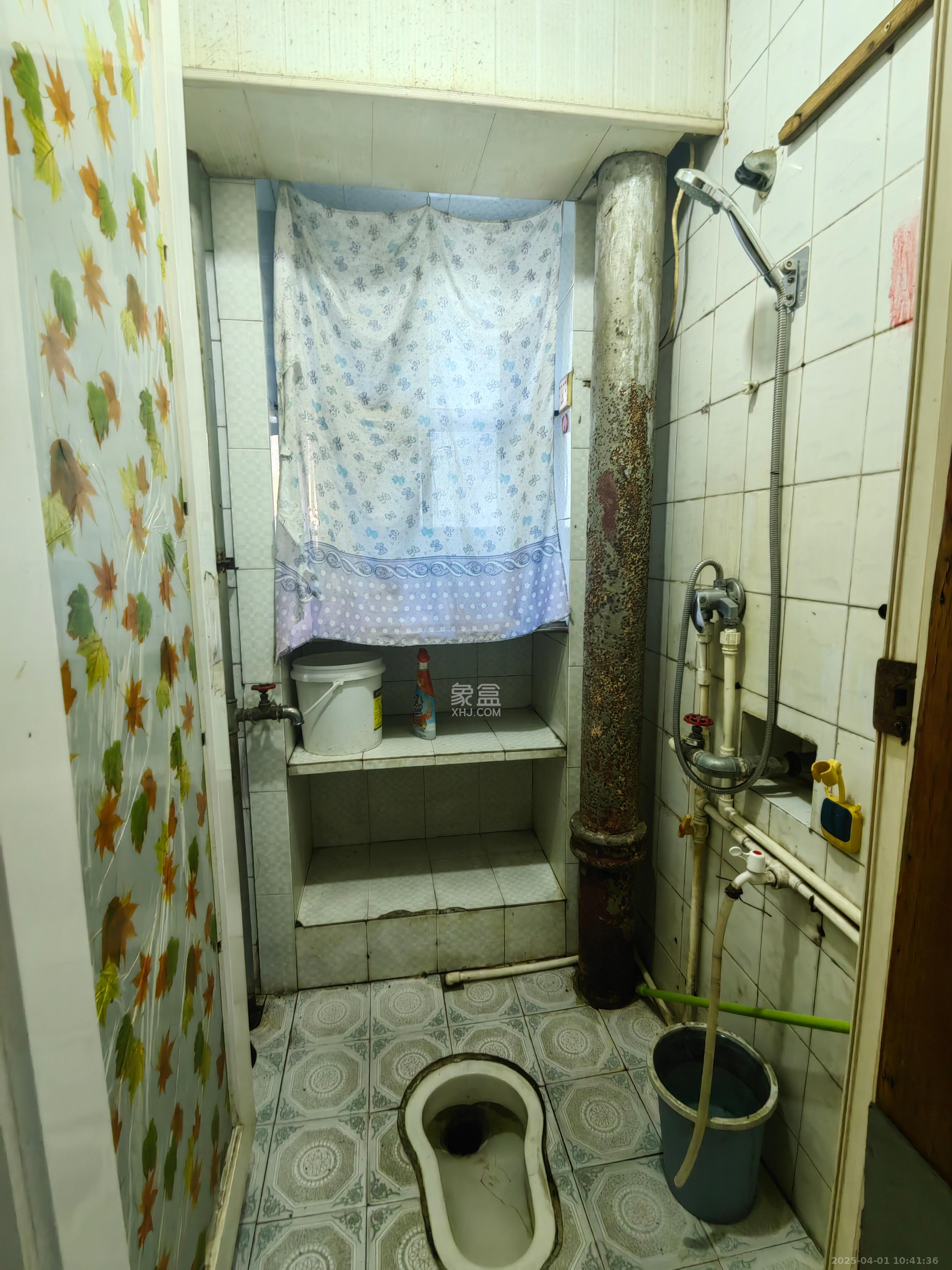 双银花园 3室2厅1卫 1600.0元/月 双银花园 3室2厅1卫 1600.0元/月室内图