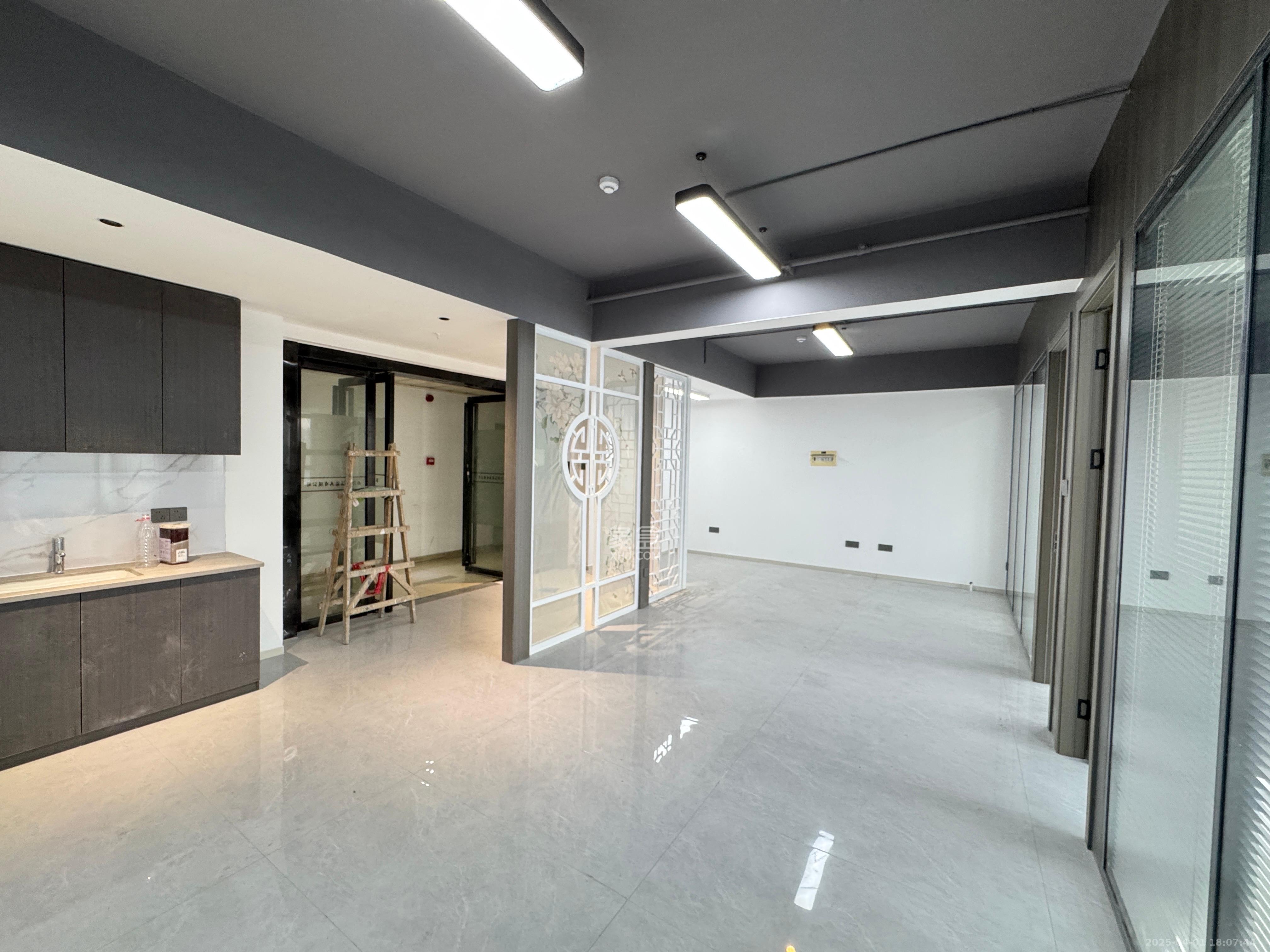 湘域相遇  2室2厅1卫   5500.00元/月室内图