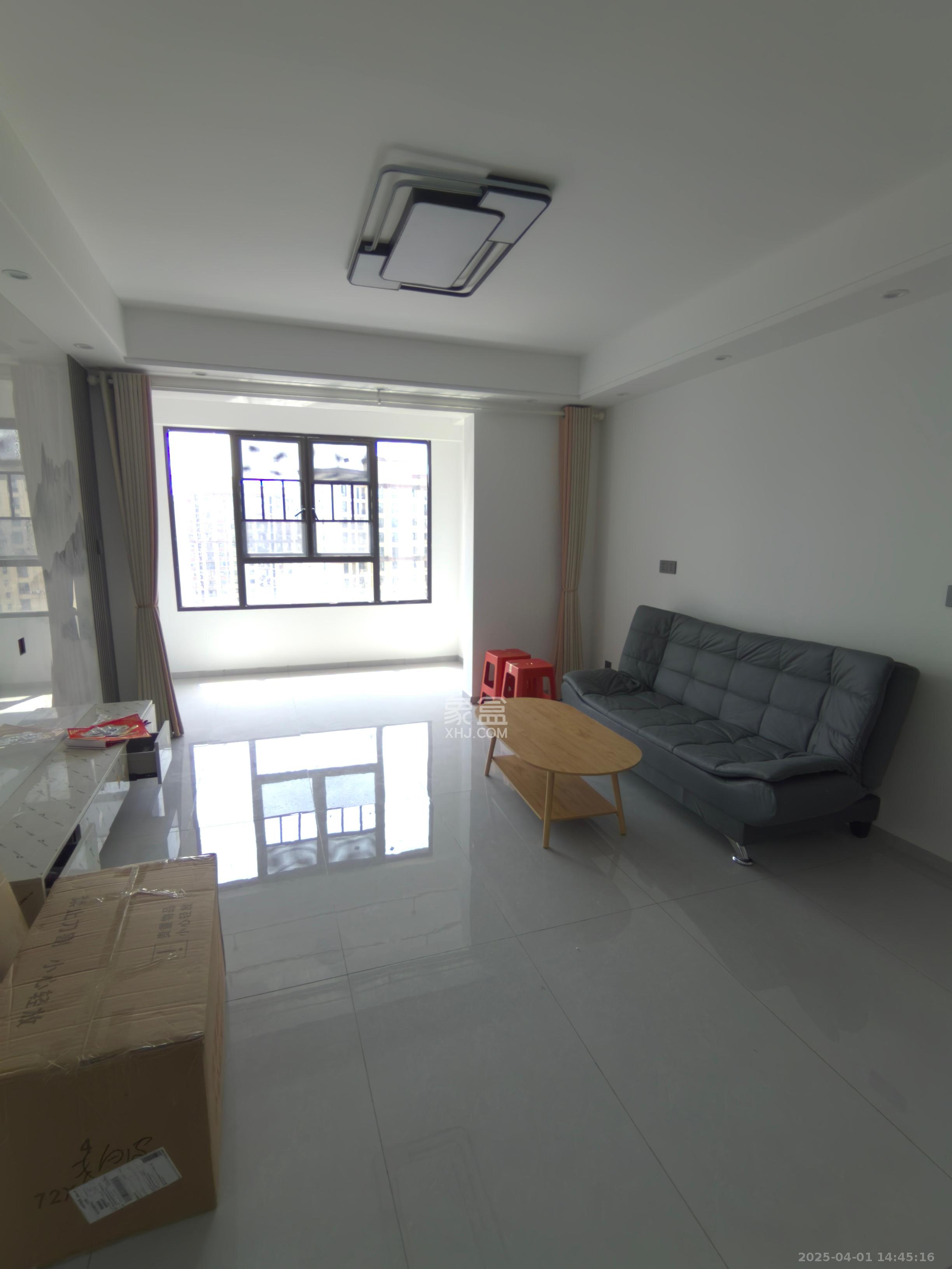 长房星珑湾 3室2厅1卫 2000.0元/月 长房星珑湾 3室2厅1卫 2000.0元/月室内图