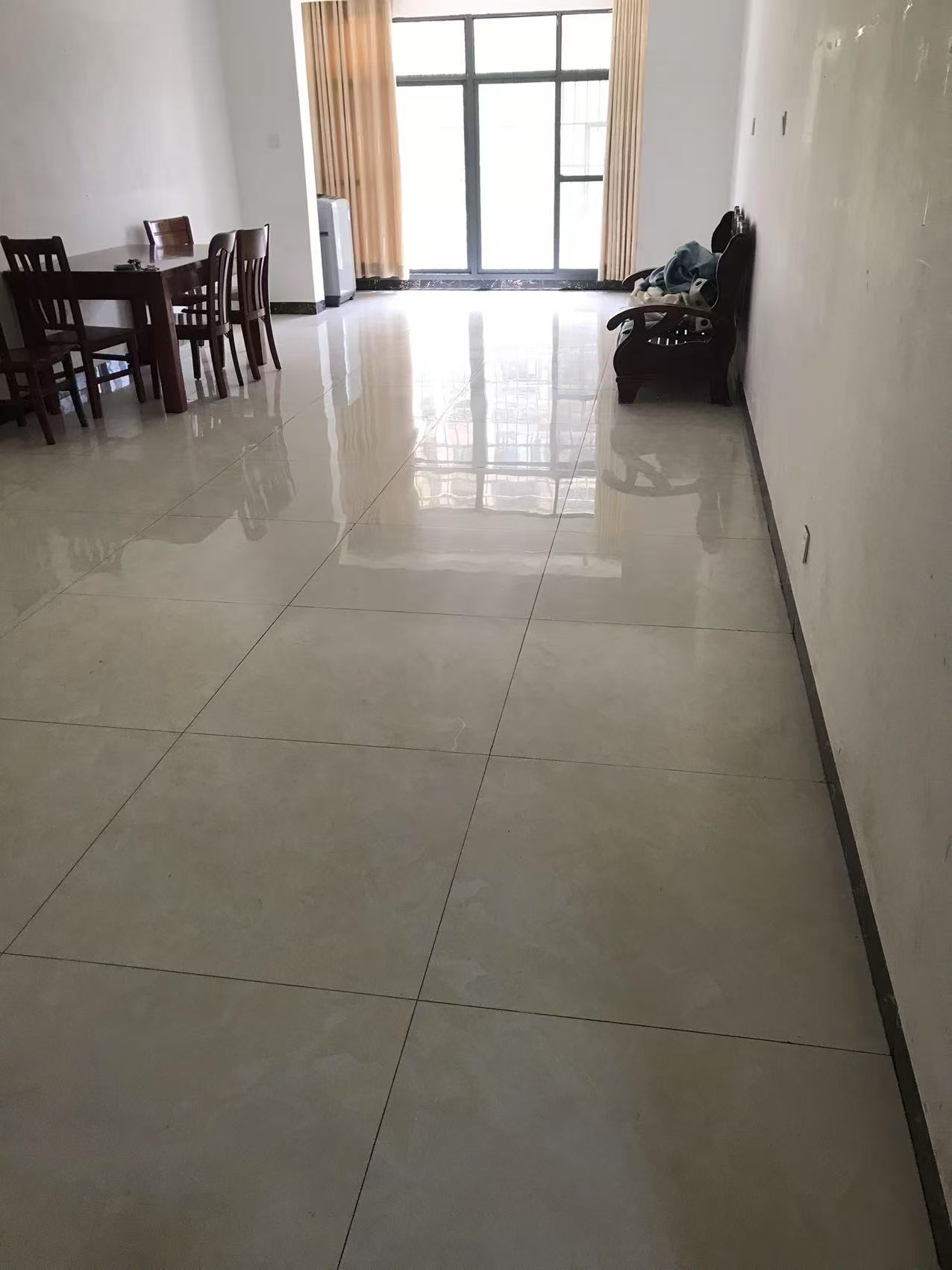 和康园小区 3室2厅1卫 2100.0元/月 和康园小区 3室2厅1卫 2100.0元/月户型图