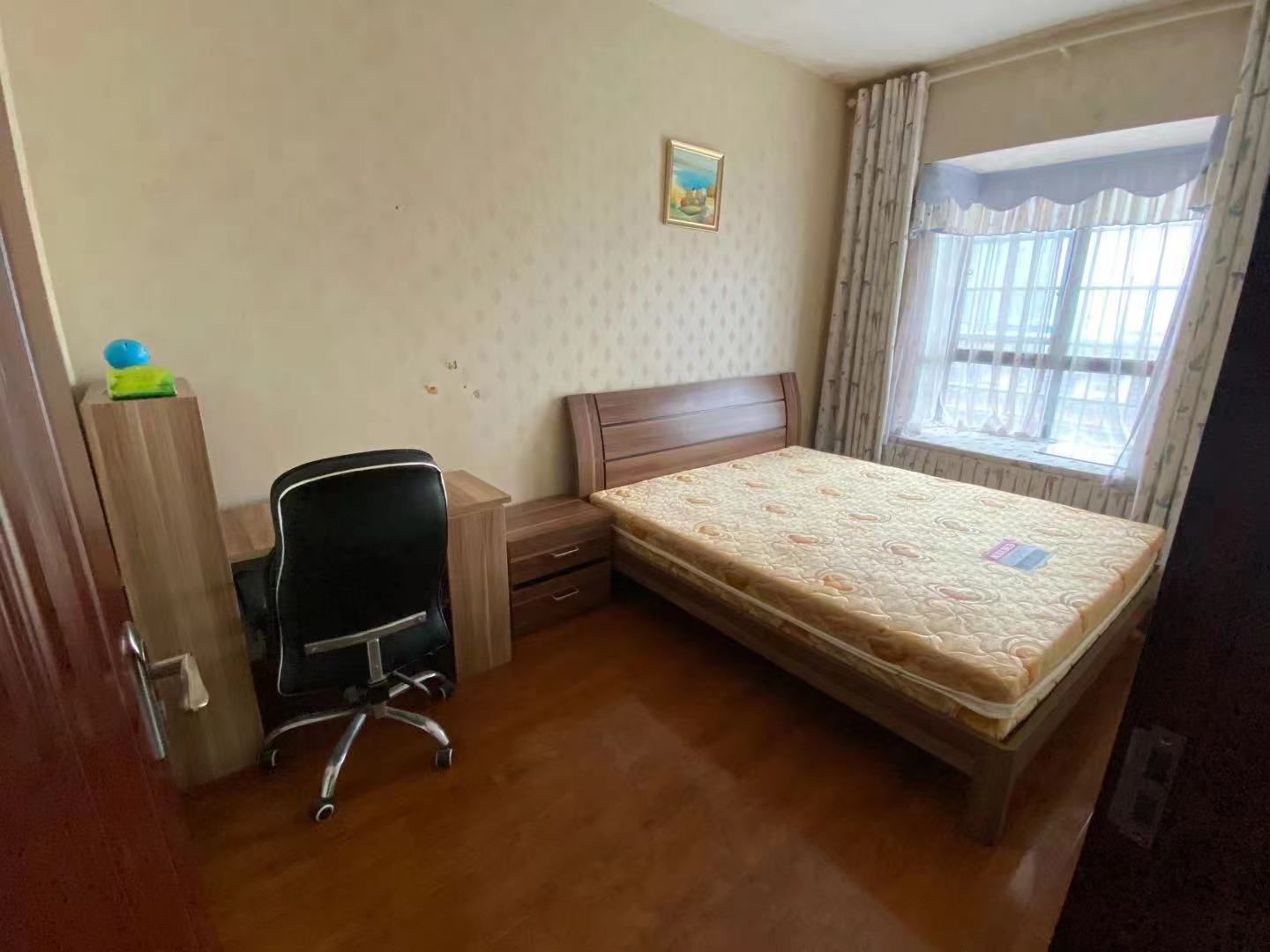 静园小区  2室0厅0卫   1600.00元/月室内图