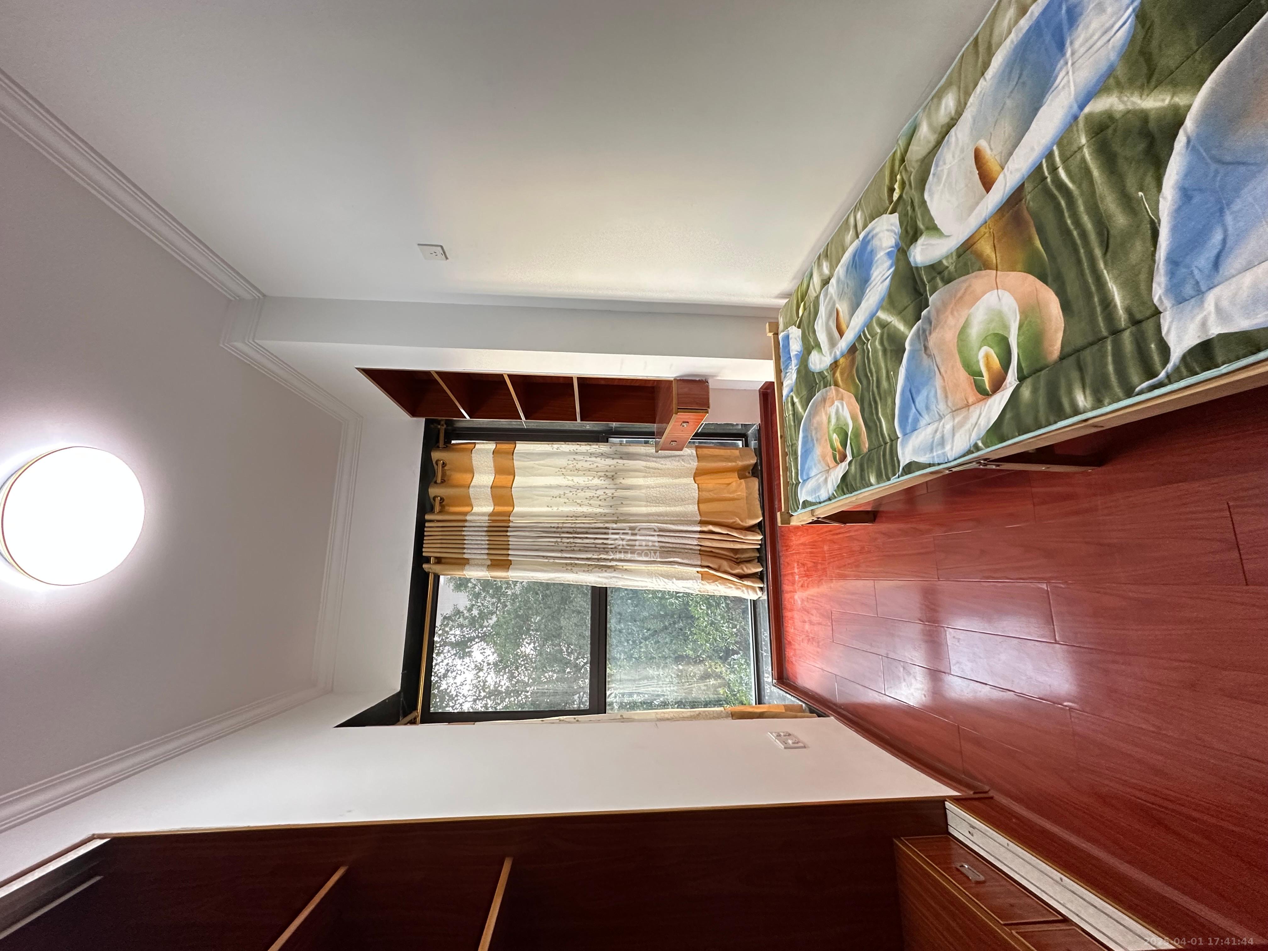 海洋半岛(月珑湾) 3室2厅1卫 2400.0元/月 海洋半岛(月珑湾) 3室2厅1卫 2400.0元/月室内图