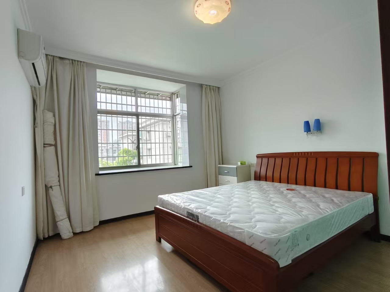 马良小区  3室2厅1卫   1500.00元/月室内图1