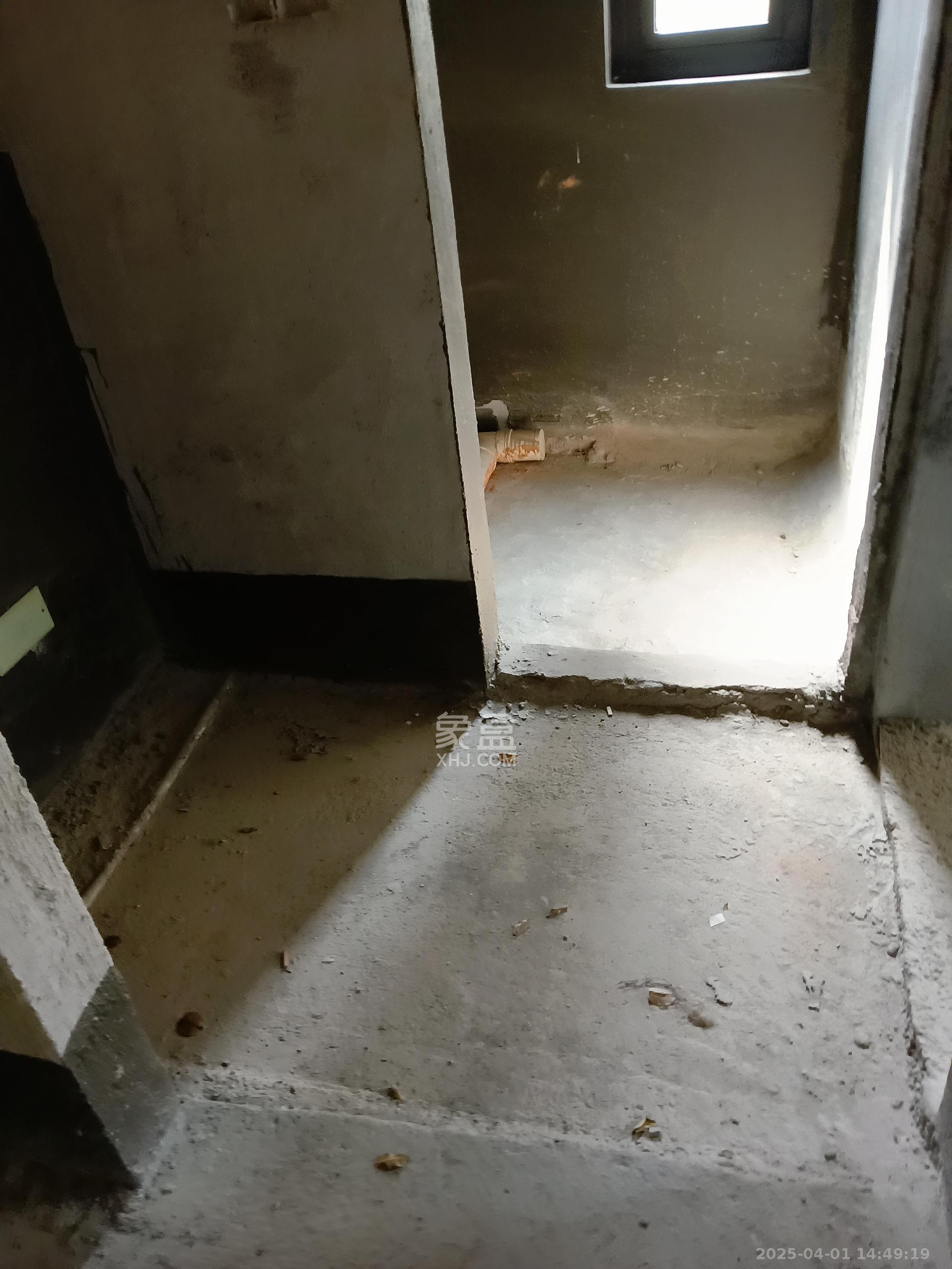 远洋红星天铂一期 4室2厅2卫 1500.0元/月 远洋红星天铂一期 4室2厅2卫 1500.0元/月室内图