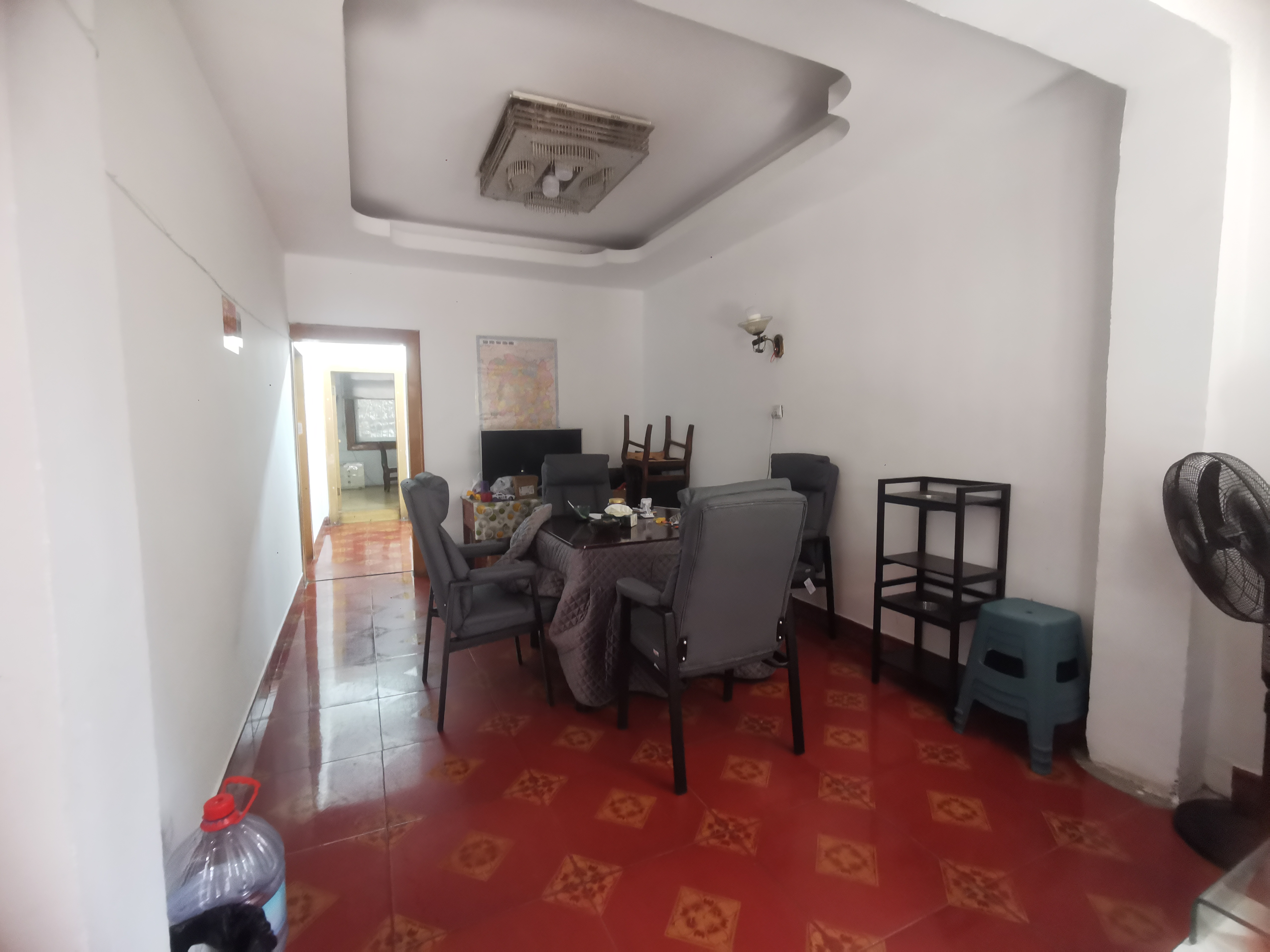 市人大政协机关大院住宅区(老市委) 1室0厅0卫 60.0万 市人大政协机关大院住宅区(老市委) 1室0厅0卫 60.0万客厅