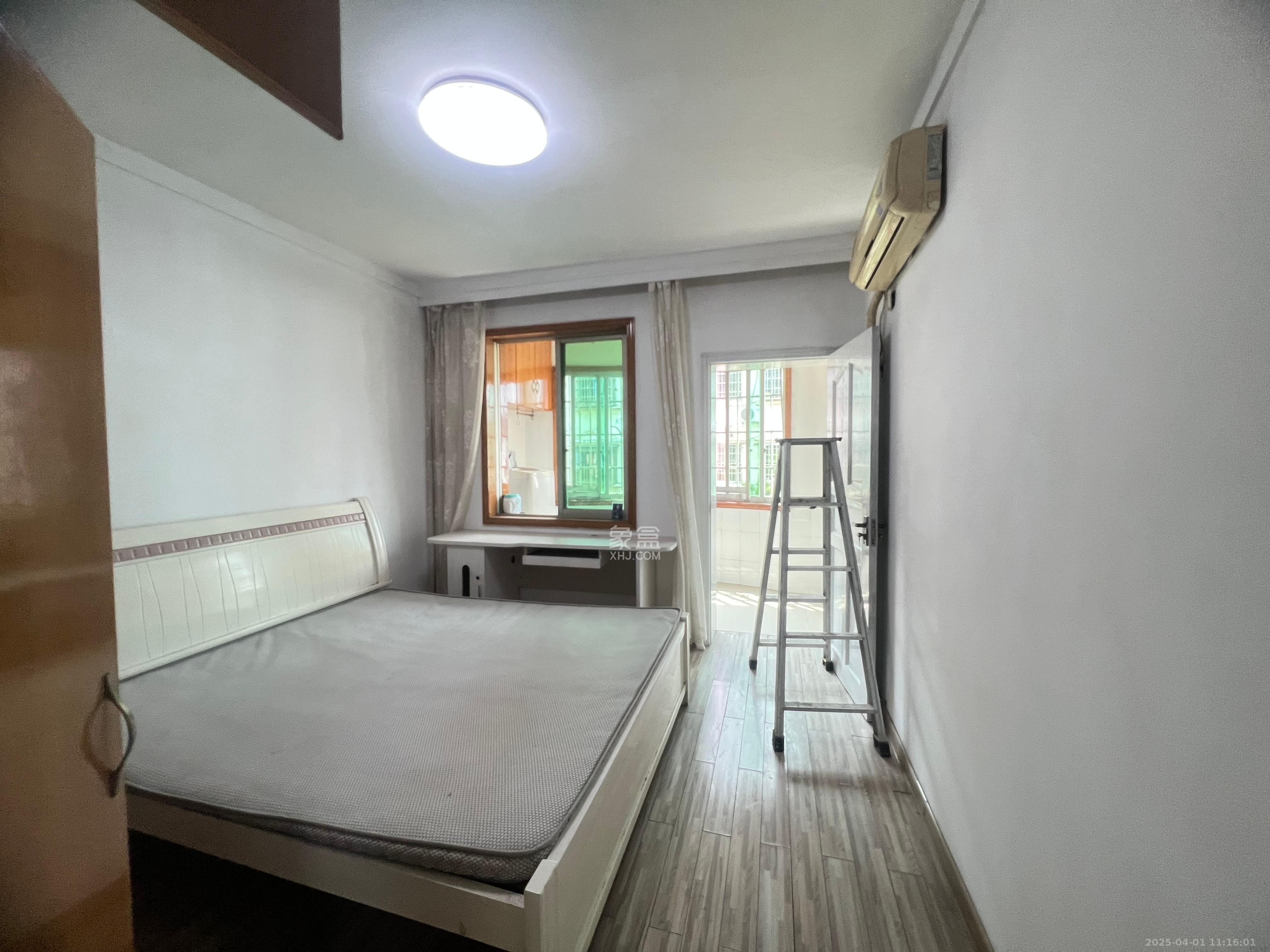 中南汽车世界 3室2厅2卫 1200.0元/月 中南汽车世界 3室2厅2卫 1200.0元/月室内图