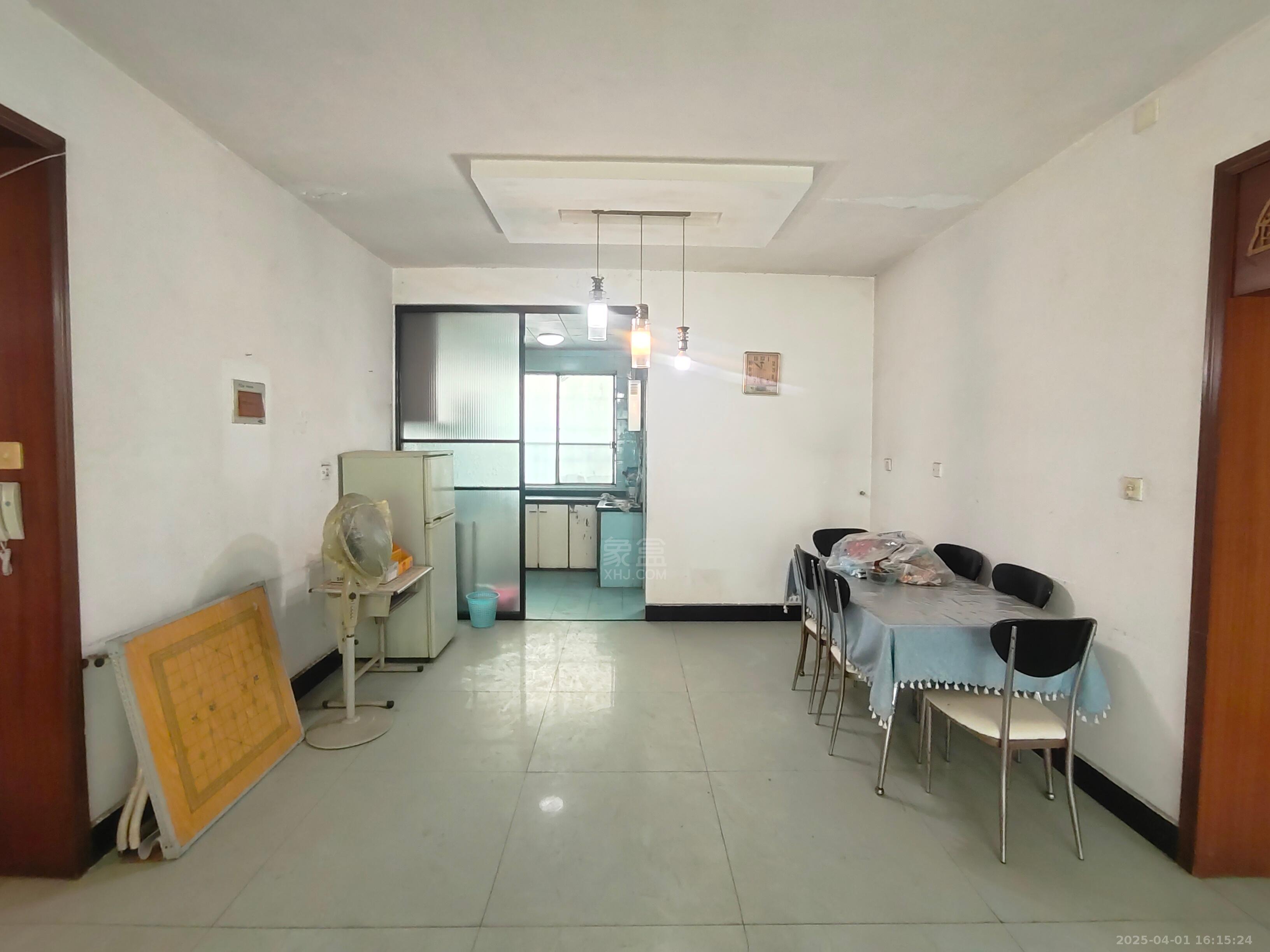 泰苑小区 2室2厅1卫 1200.0元/月 泰苑小区 2室2厅1卫 1200.0元/月室内图